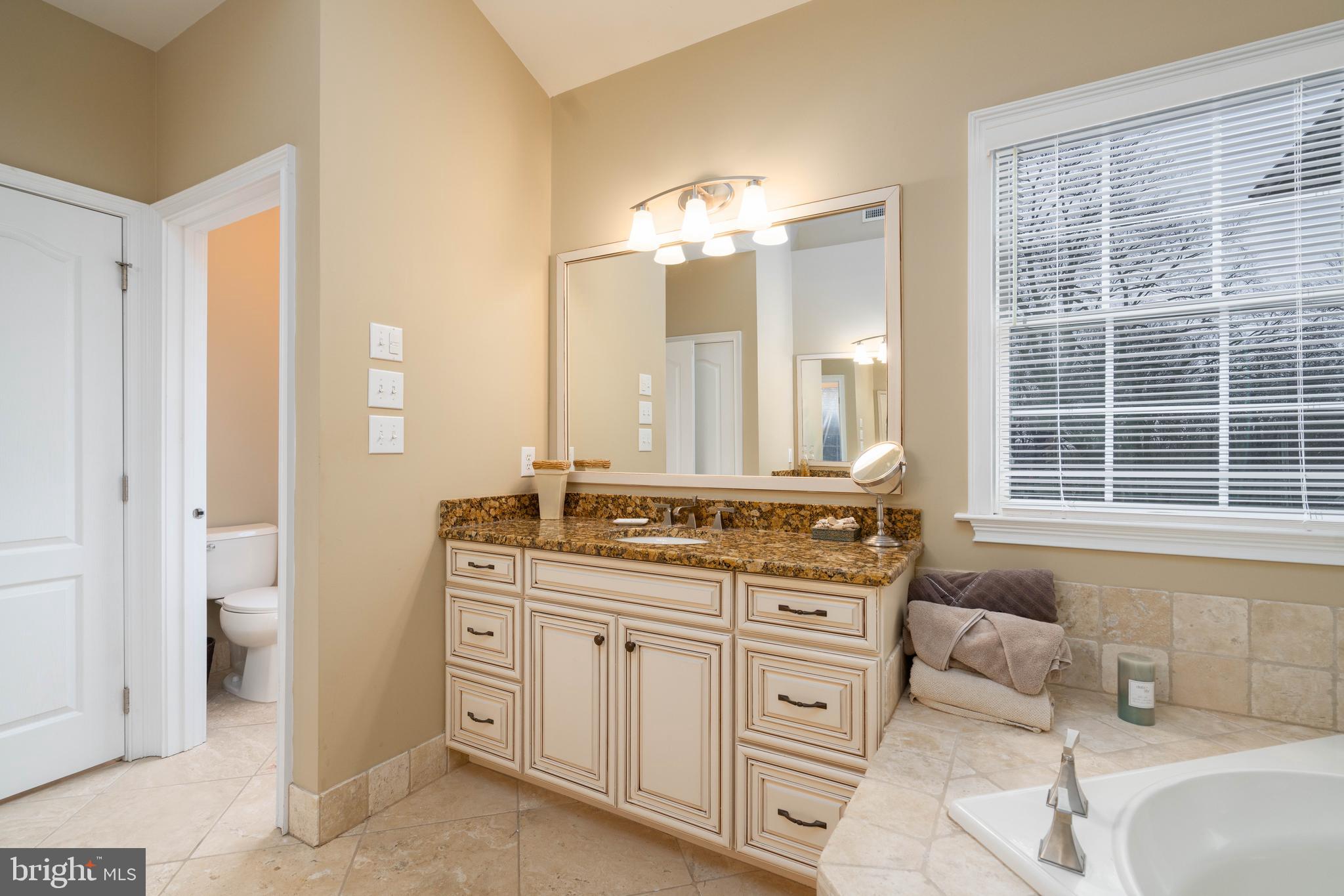 CHAPMANS CORNER - Residential