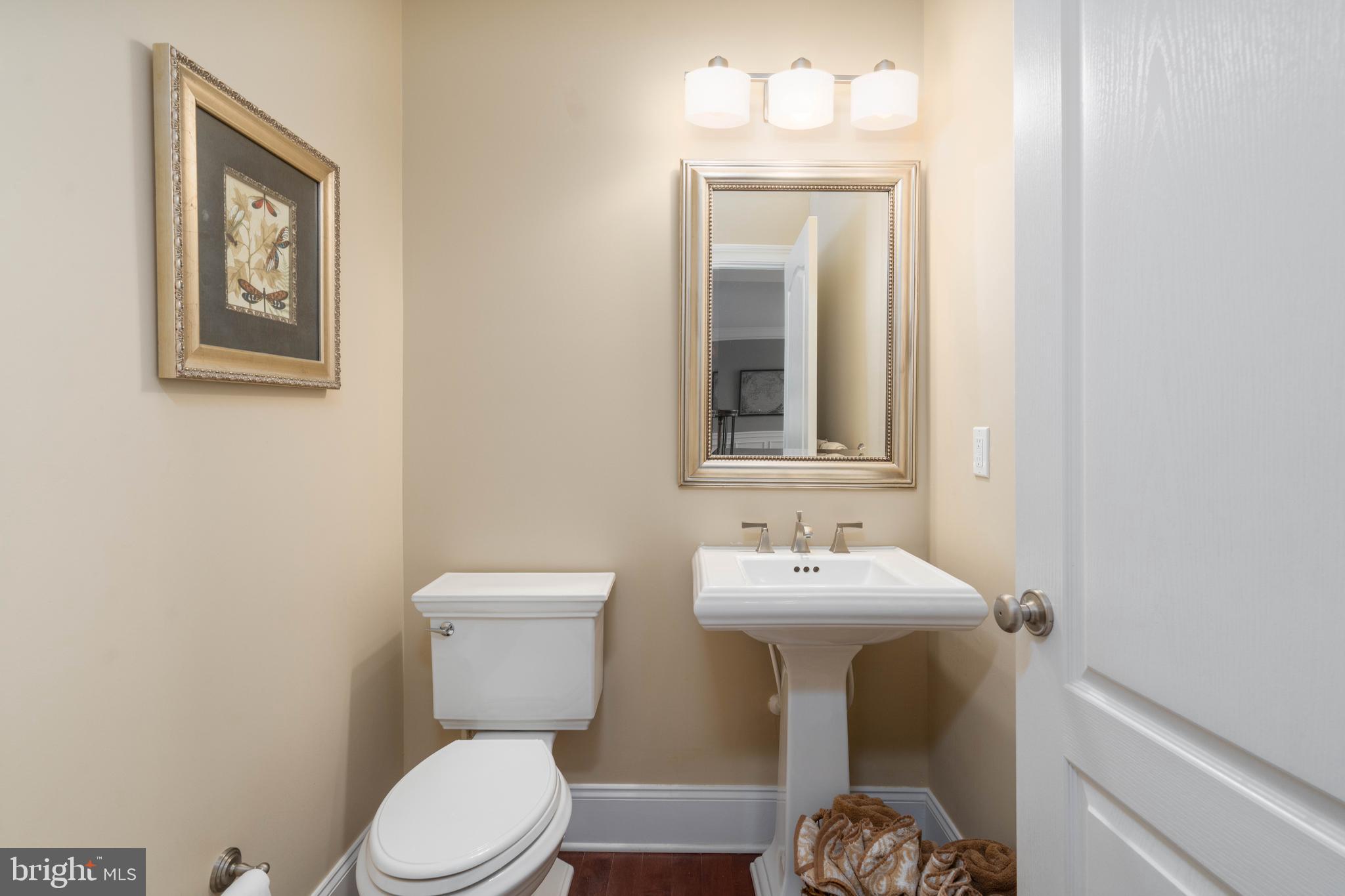 CHAPMANS CORNER - Residential