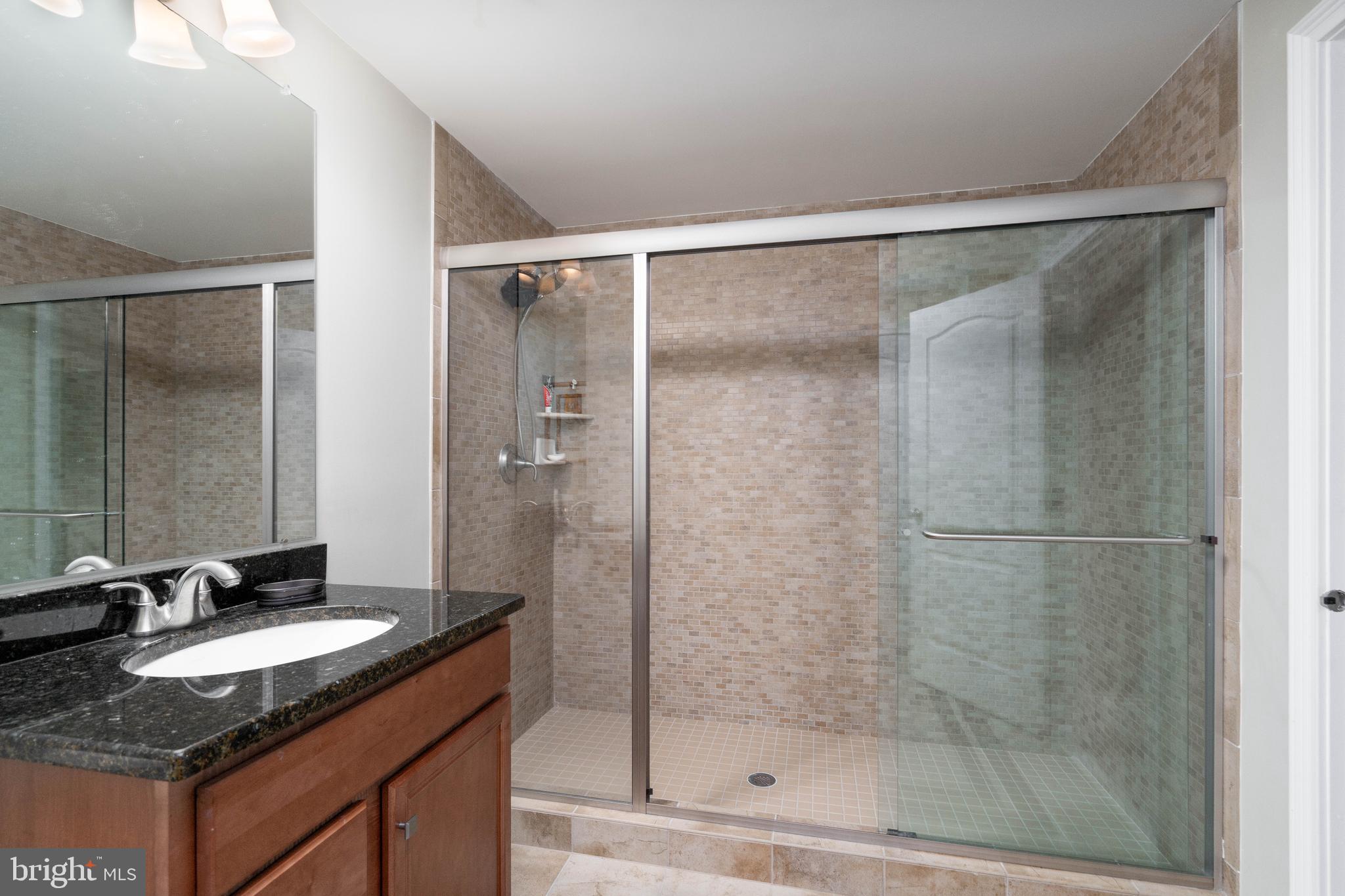 CHAPMANS CORNER - Residential