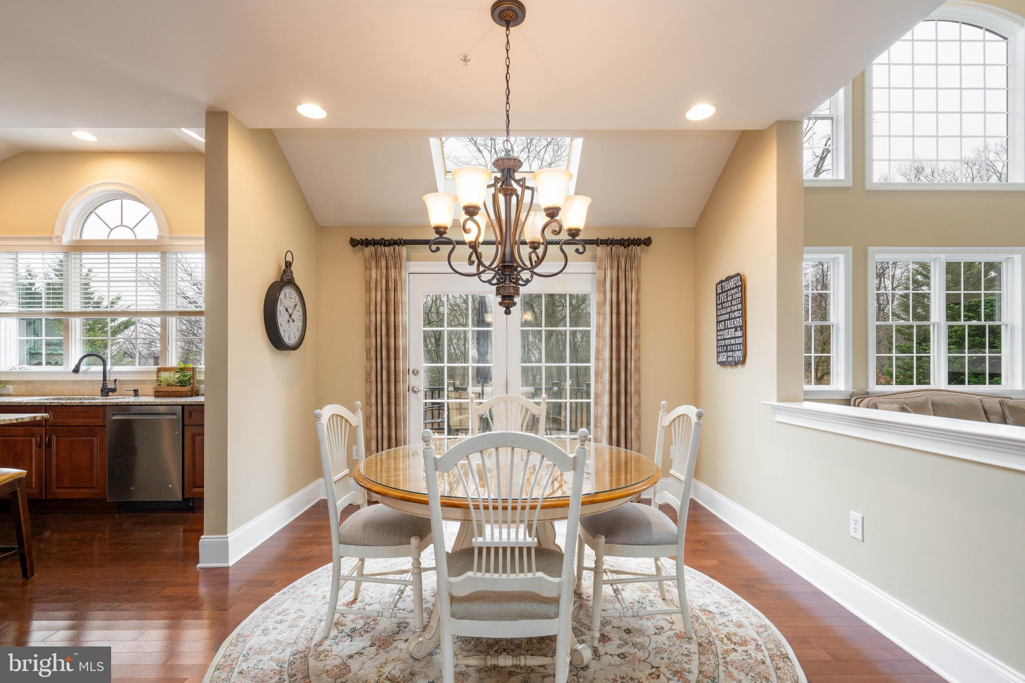 CHAPMANS CORNER - Residential