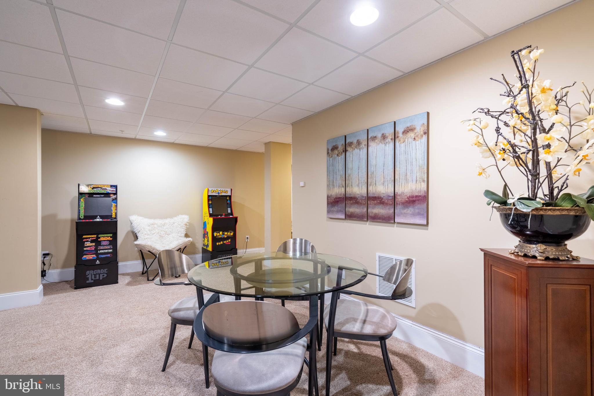 CHAPMANS CORNER - Residential