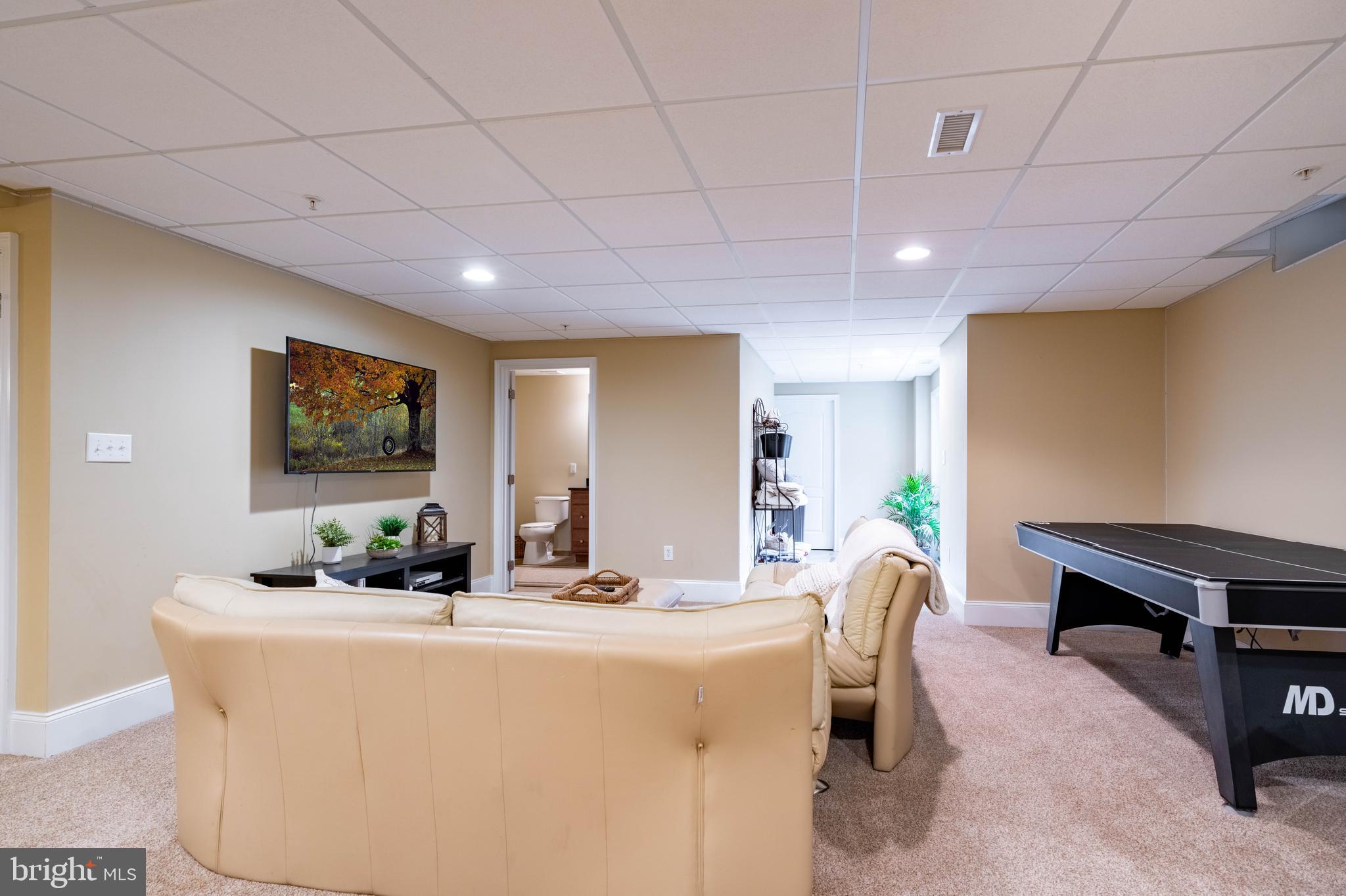 CHAPMANS CORNER - Residential