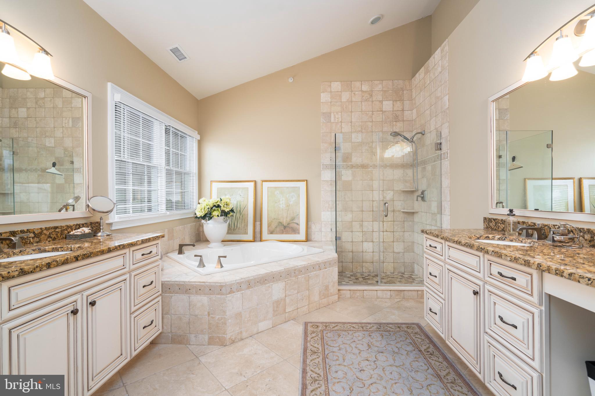 CHAPMANS CORNER - Residential