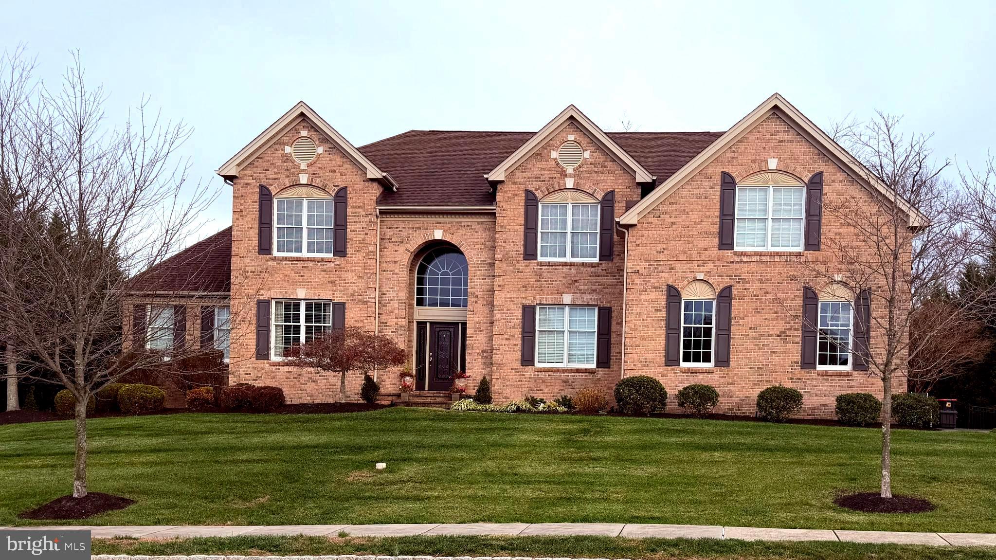 216 JANE CHAPMAN DRIVE E E