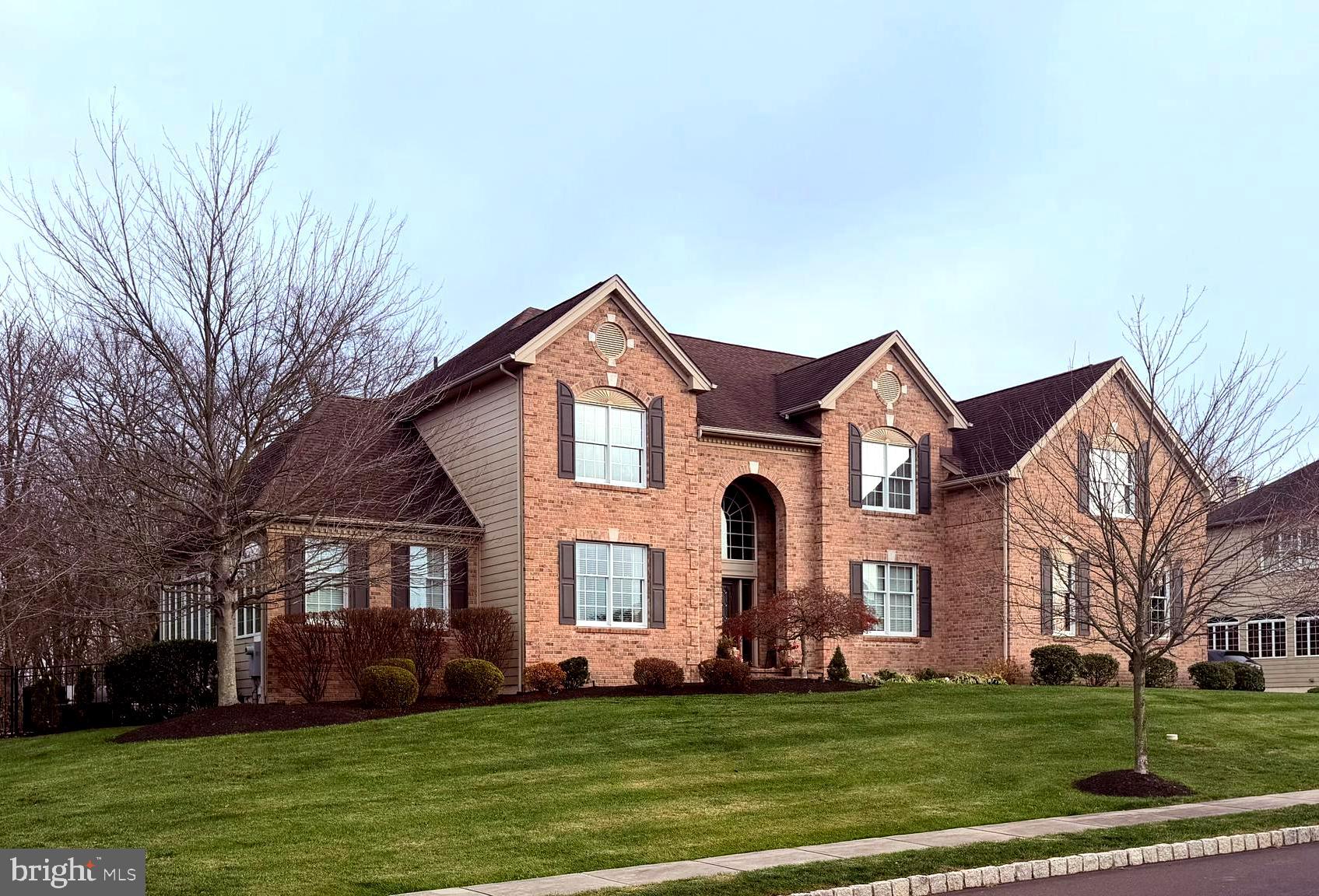 216 JANE CHAPMAN DRIVE E E