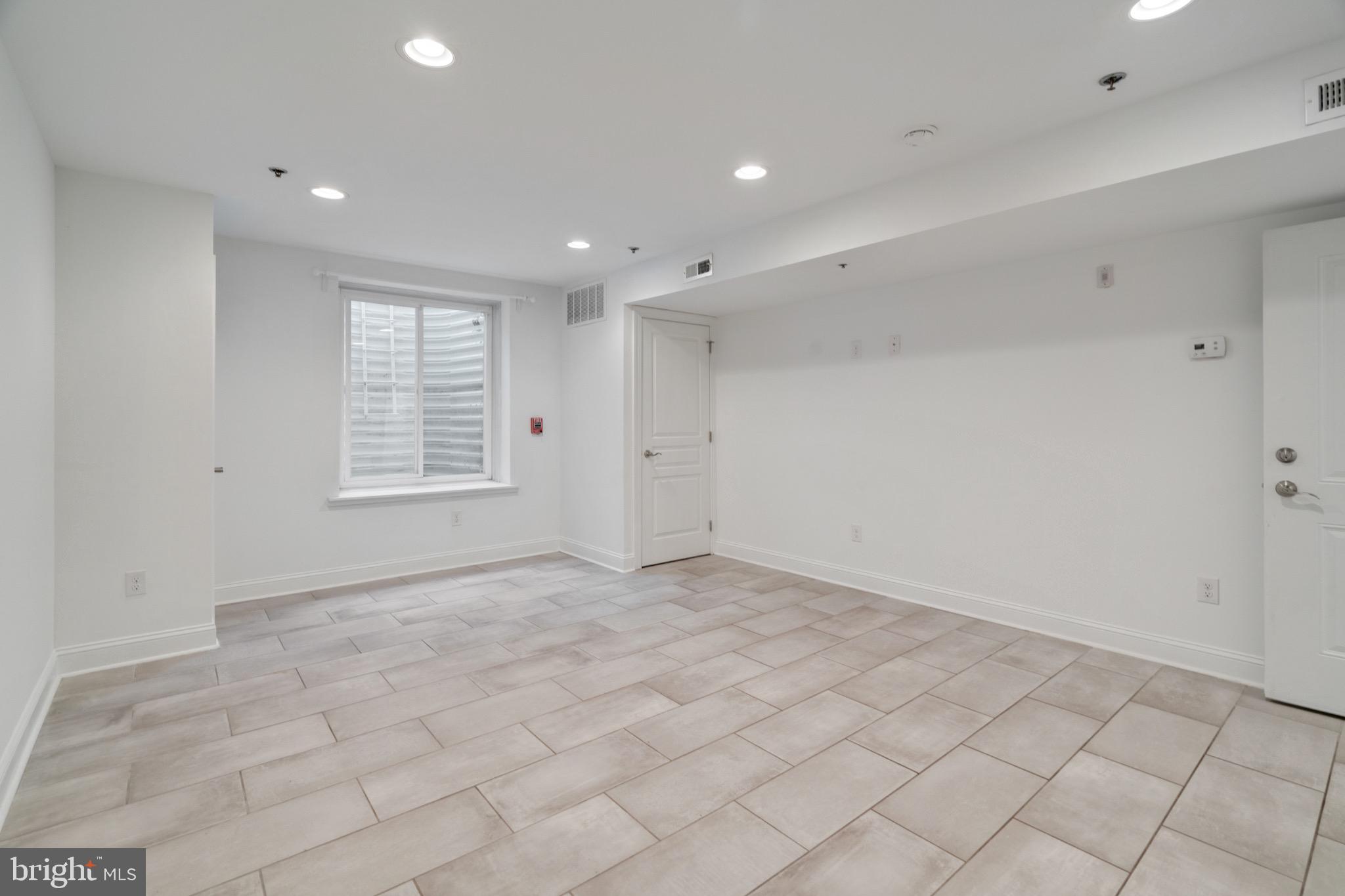 FISHTOWN - Residential Lease