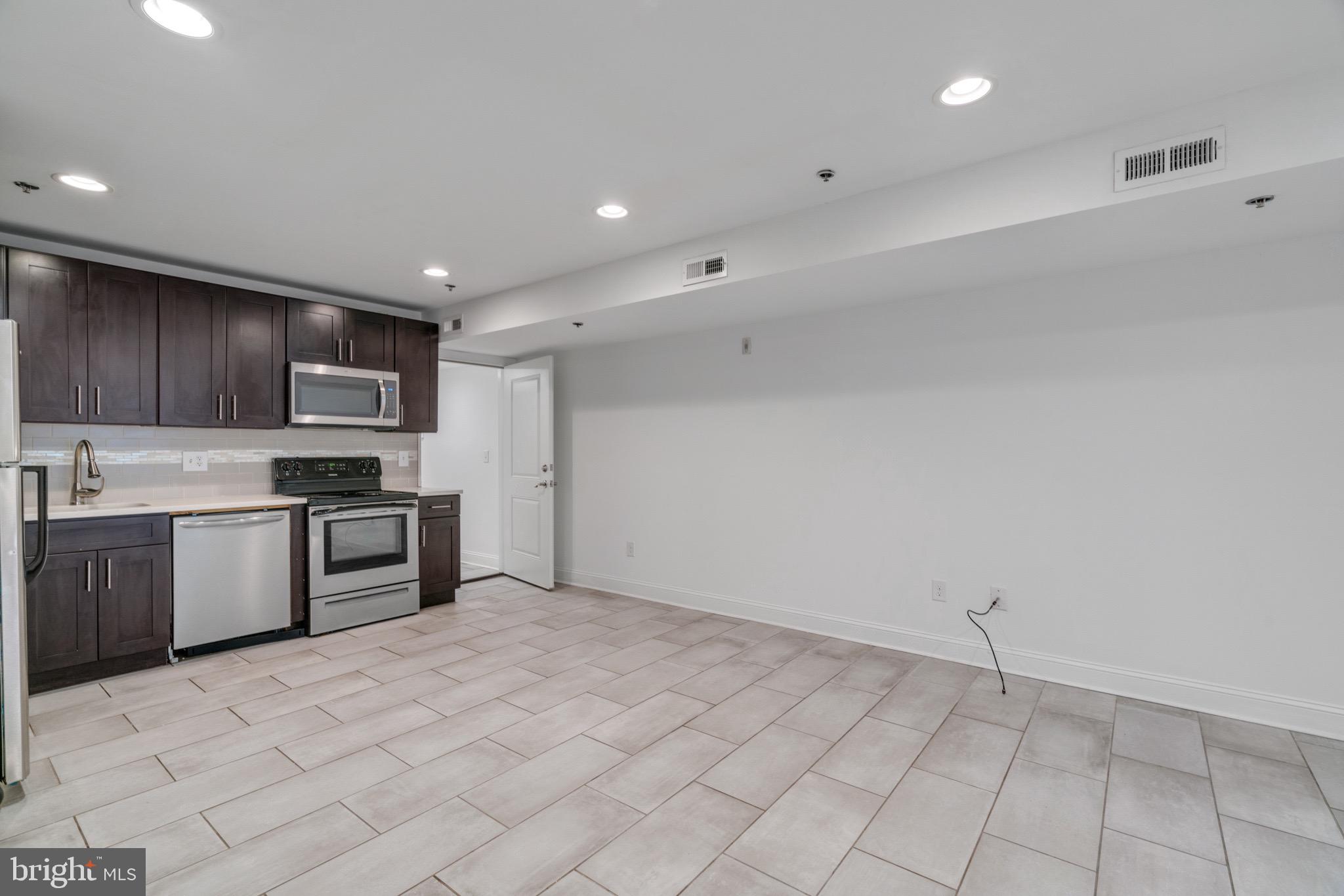 FISHTOWN - Residential Lease