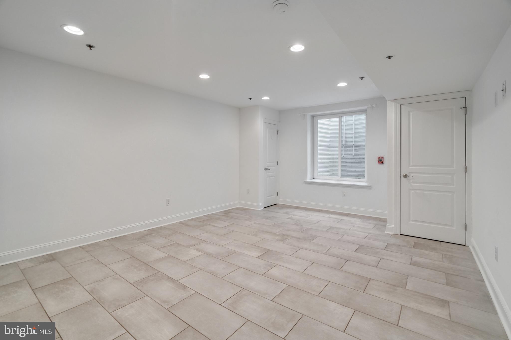 FISHTOWN - Residential Lease