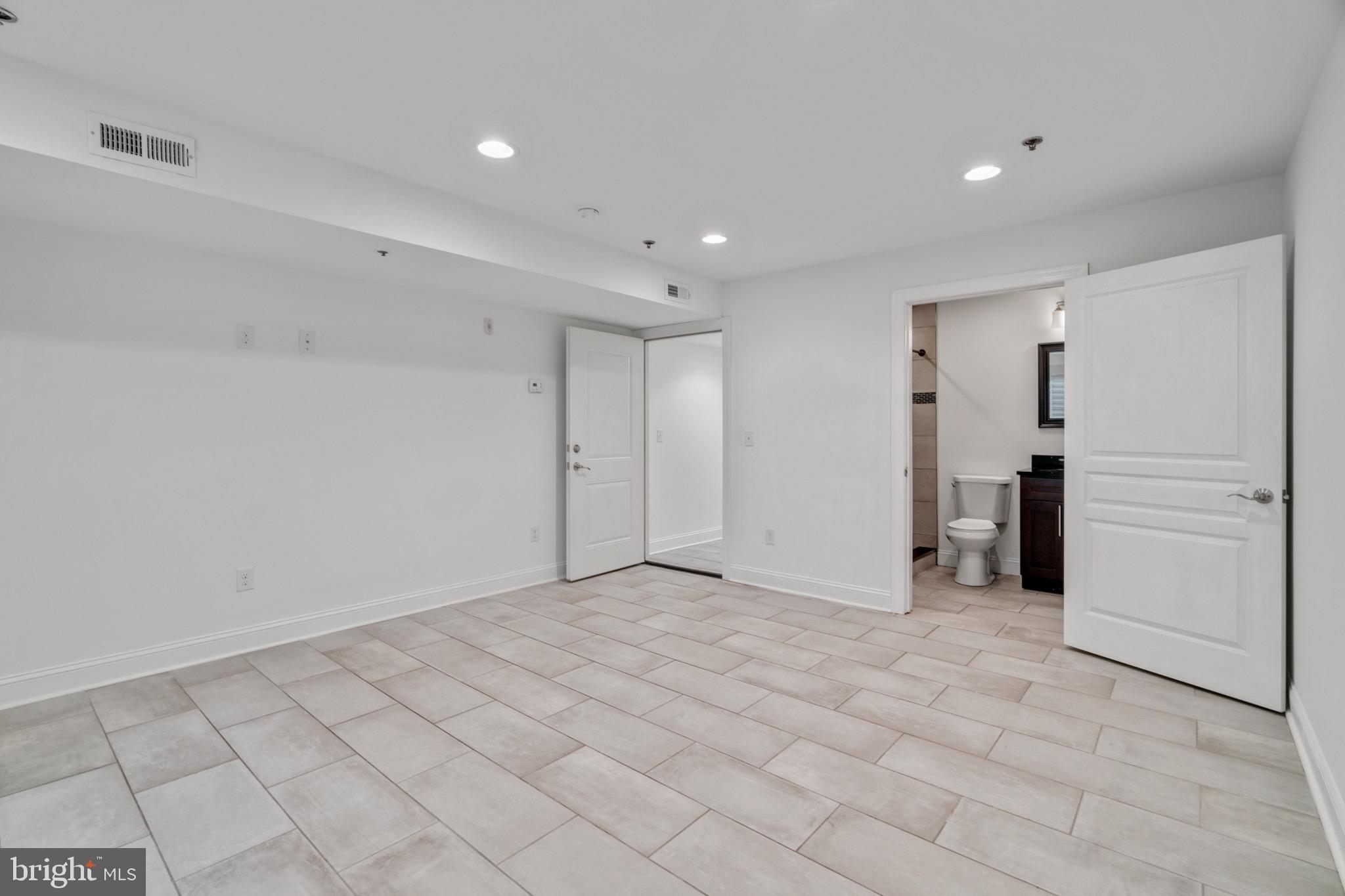 FISHTOWN - Residential Lease