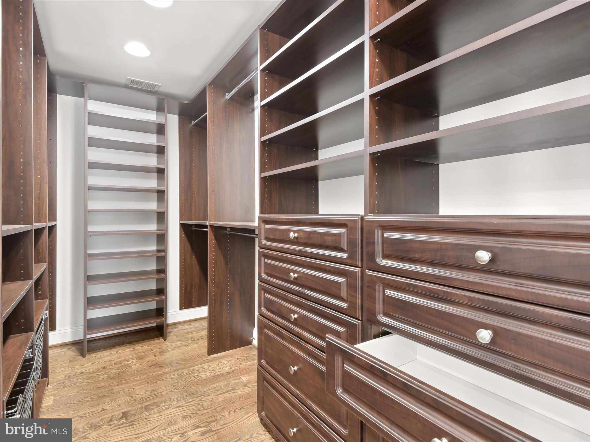 CHERRYDALE - Residential