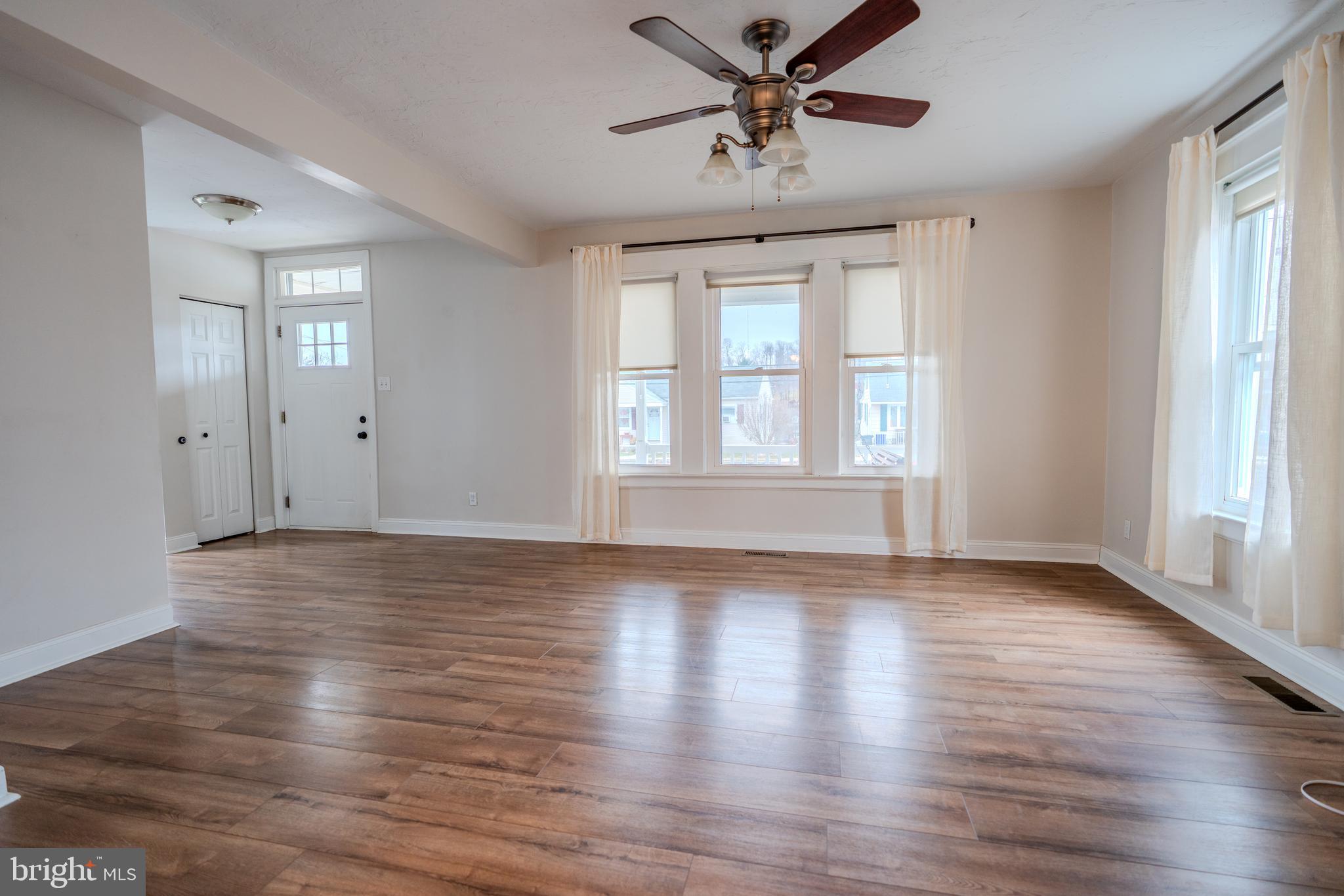 WINDSOR BORO - Residential