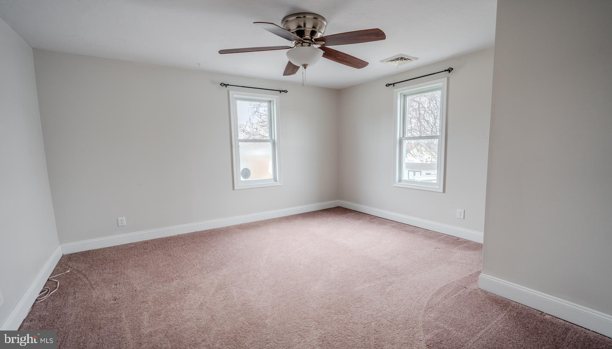 WINDSOR BORO - Residential