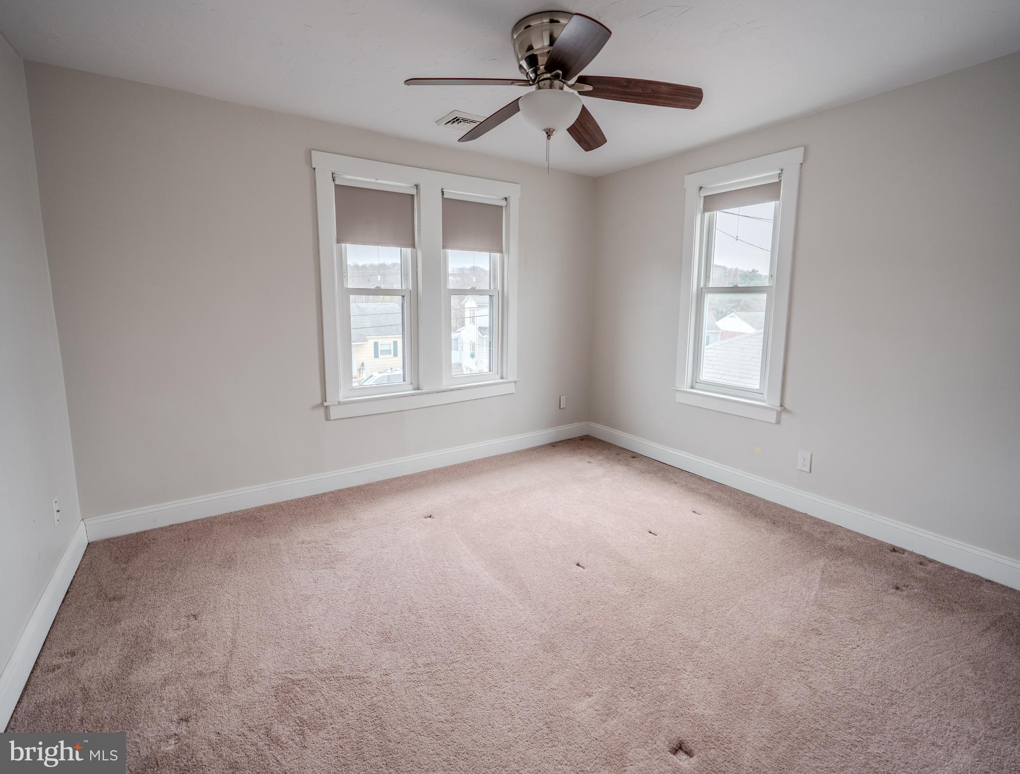 WINDSOR BORO - Residential