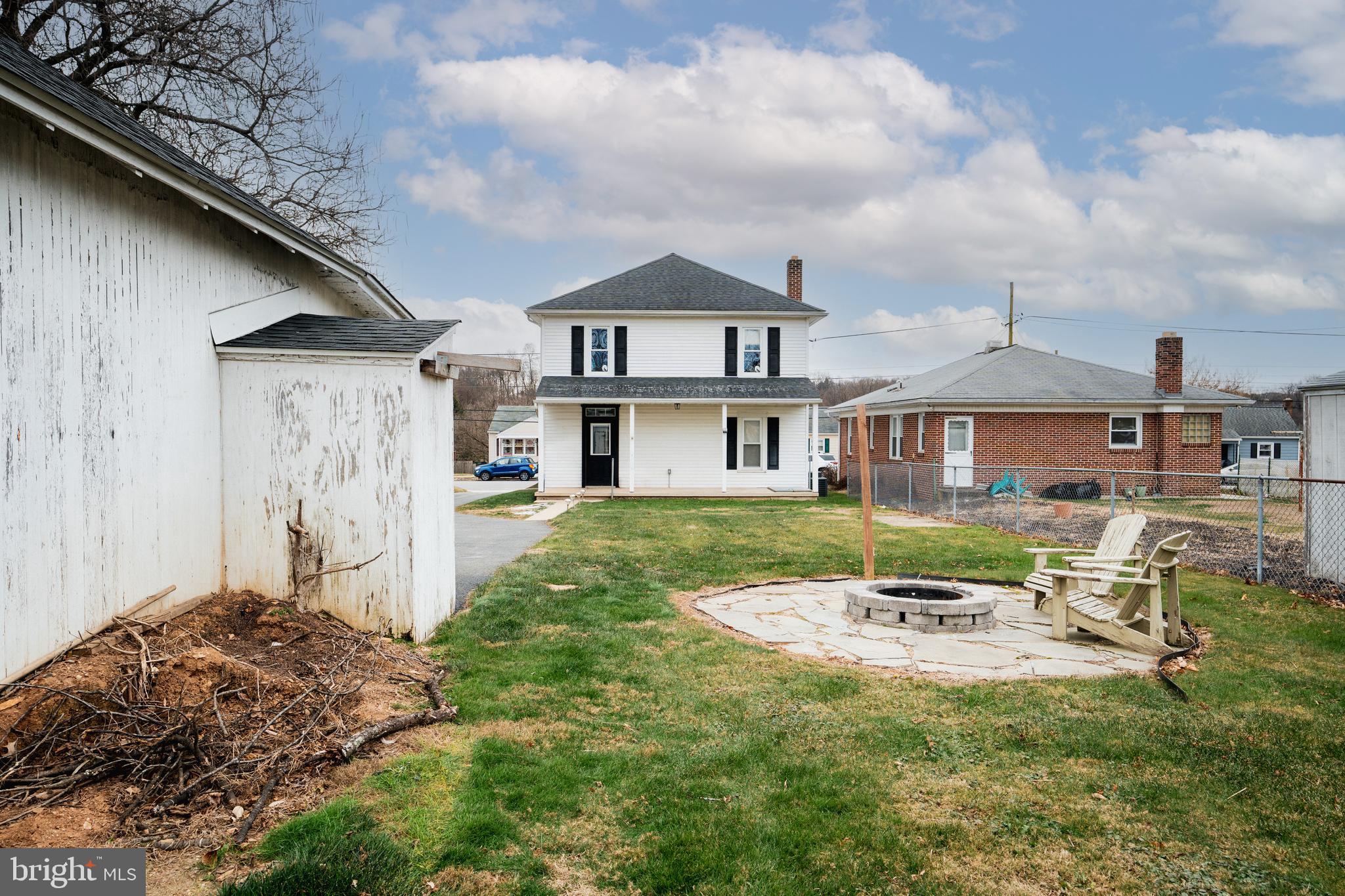 WINDSOR BORO - Residential