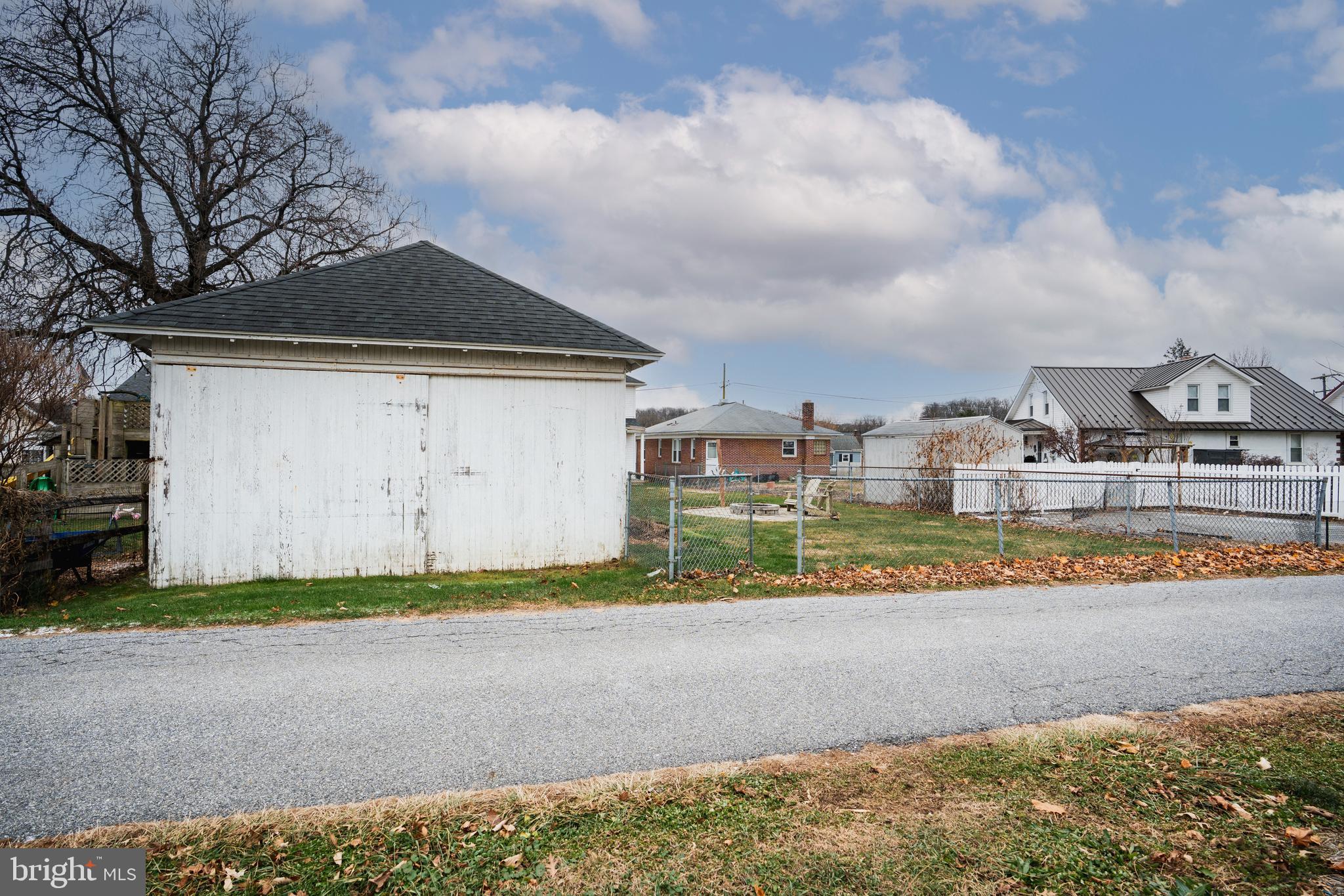 WINDSOR BORO - Residential