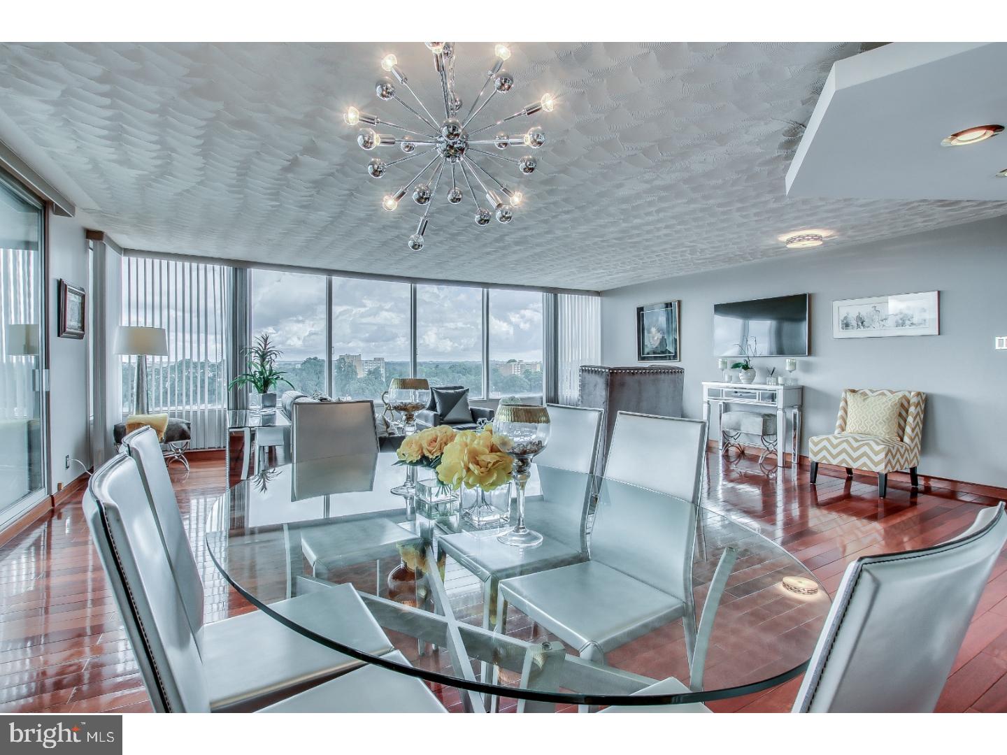 PARK PLAZA - Residential