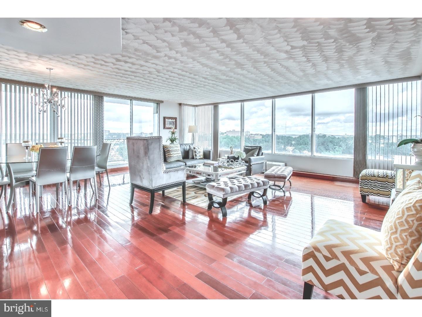 PARK PLAZA - Residential