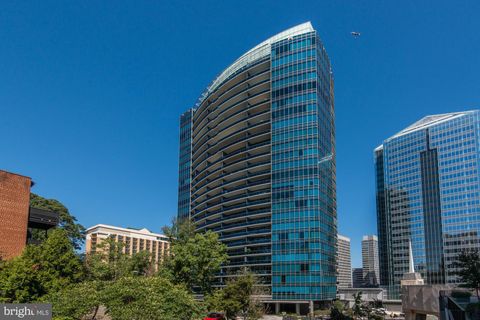 1881 N NASH STREET 302 ARLINGTON VA 22209