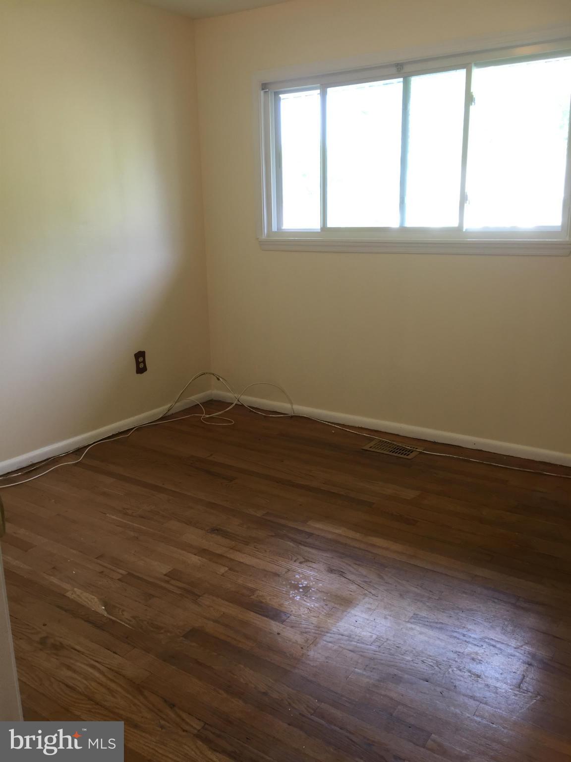 WESTGATE WOODS - Residential Lease