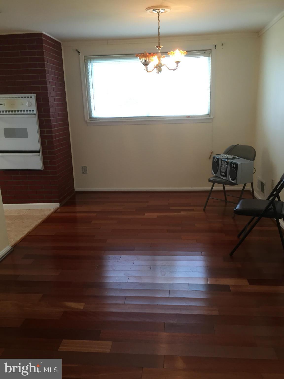 WESTGATE WOODS - Residential Lease