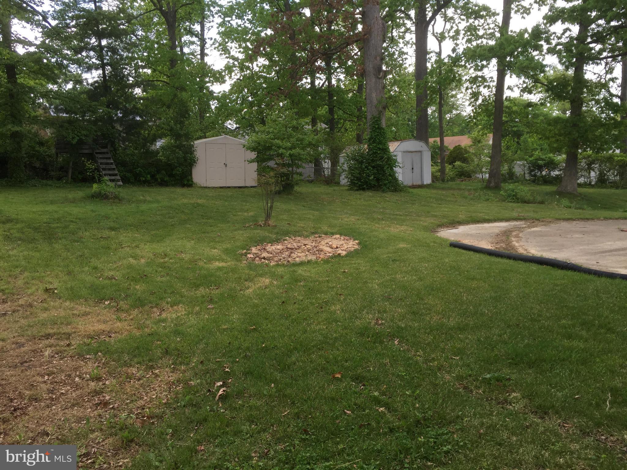 WESTGATE WOODS - Residential Lease