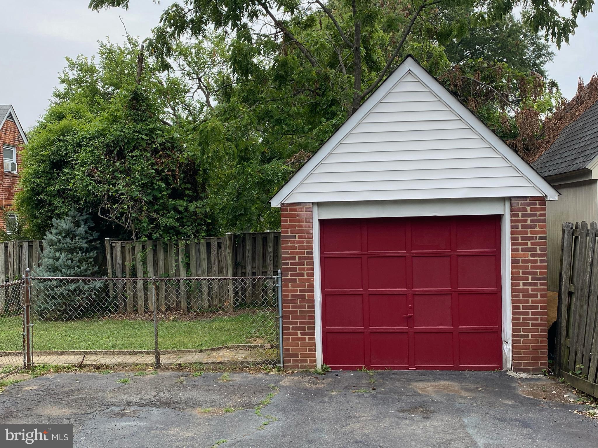 CHERRYDALE - Residential Lease