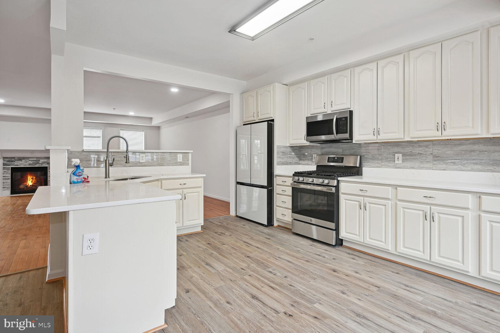 BROCK BRIDGE TOWNHOMES - Residential