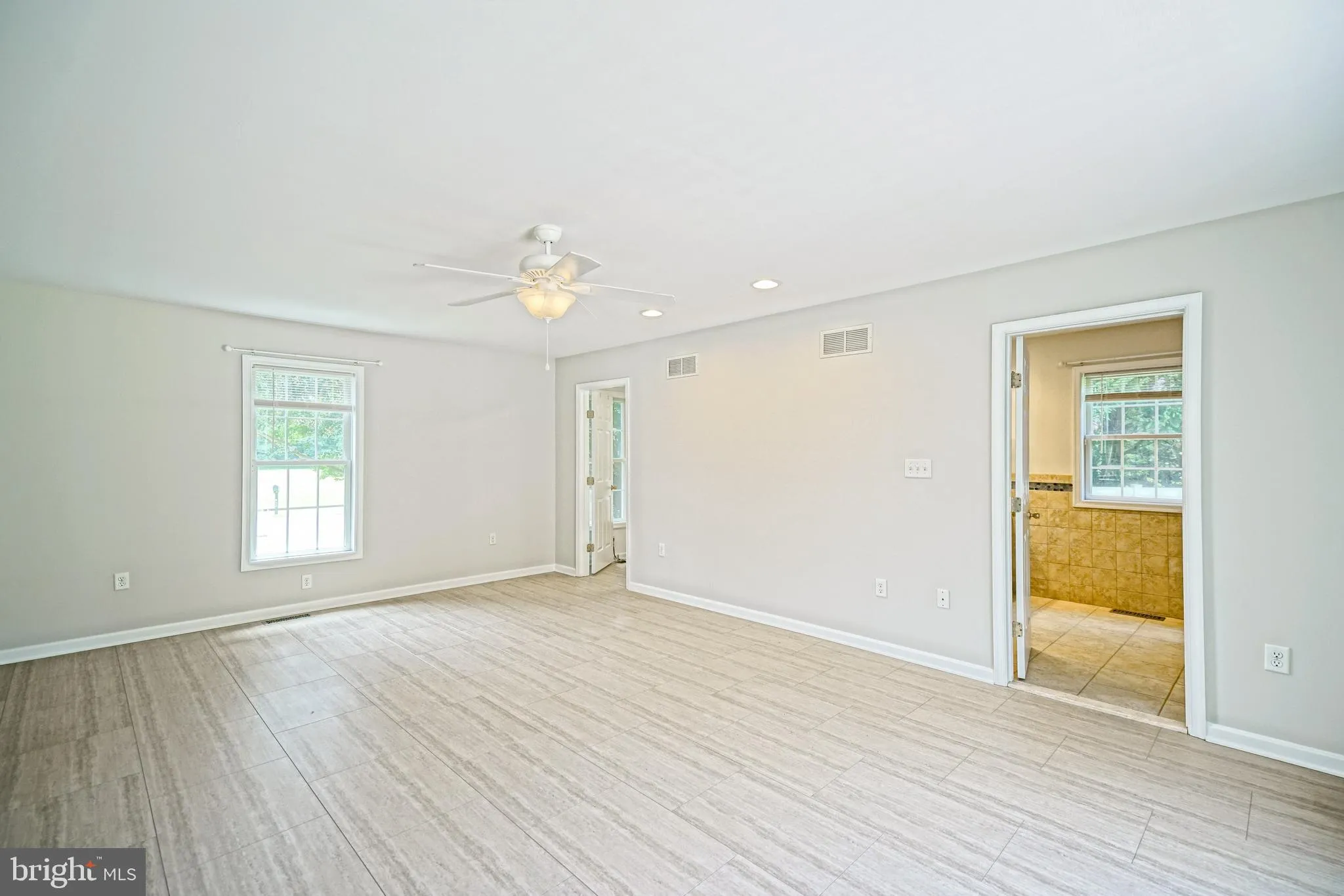 Milton, Delaware 19968, United States, 3 Bedrooms Bedrooms, ,4 BathroomsBathrooms,Residential,Active,172281