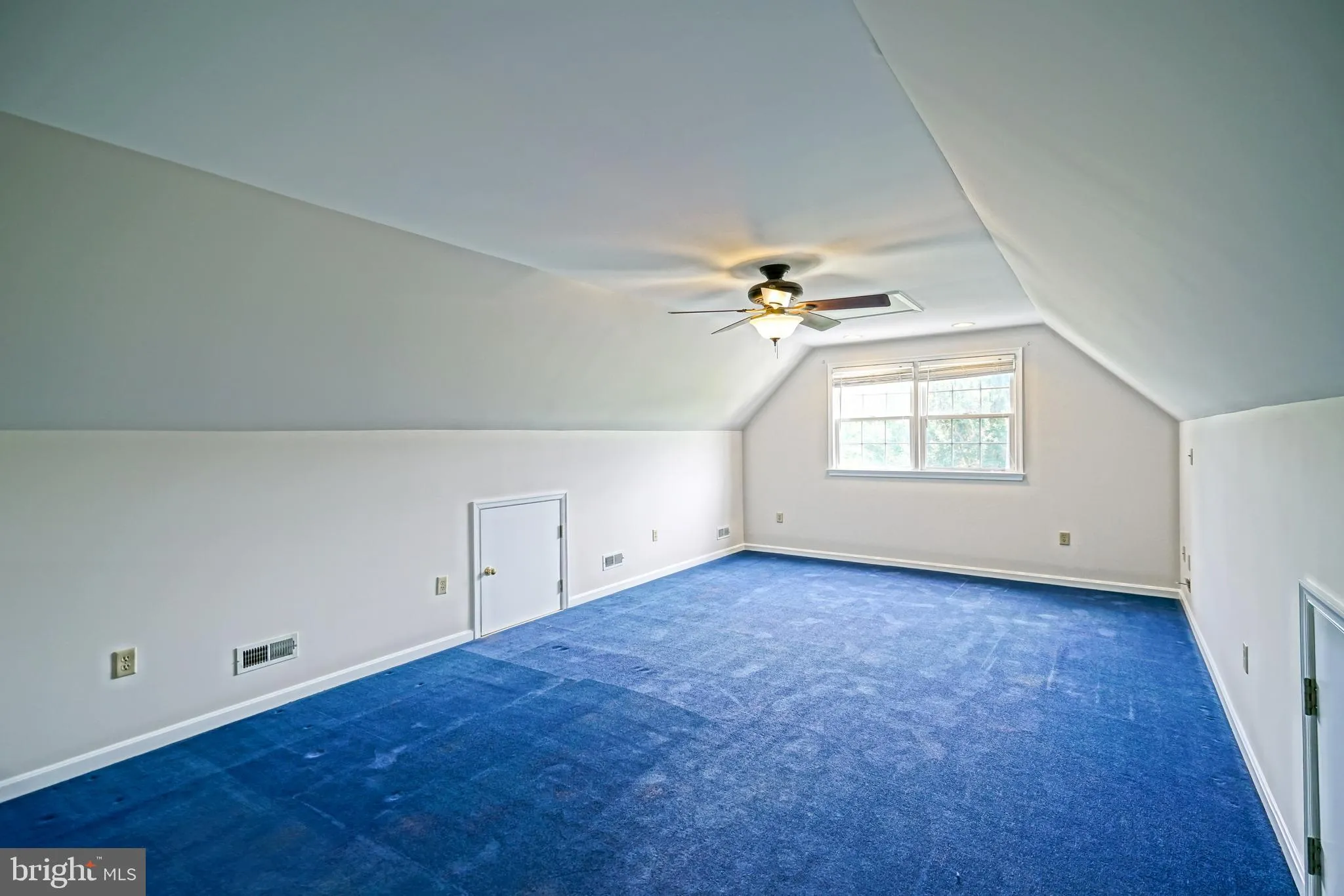 Milton, Delaware 19968, United States, 3 Bedrooms Bedrooms, ,4 BathroomsBathrooms,Residential,Active,172281