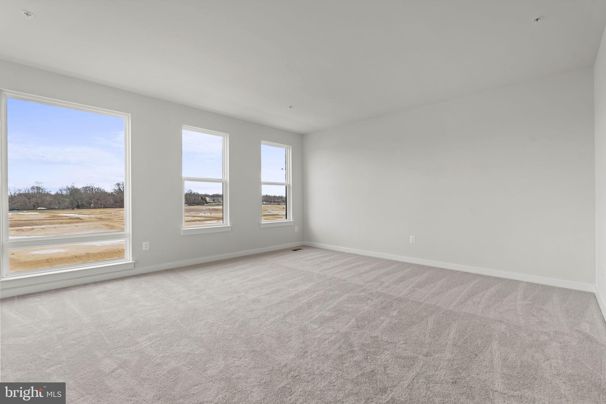 SOUTHLAKE - Residential