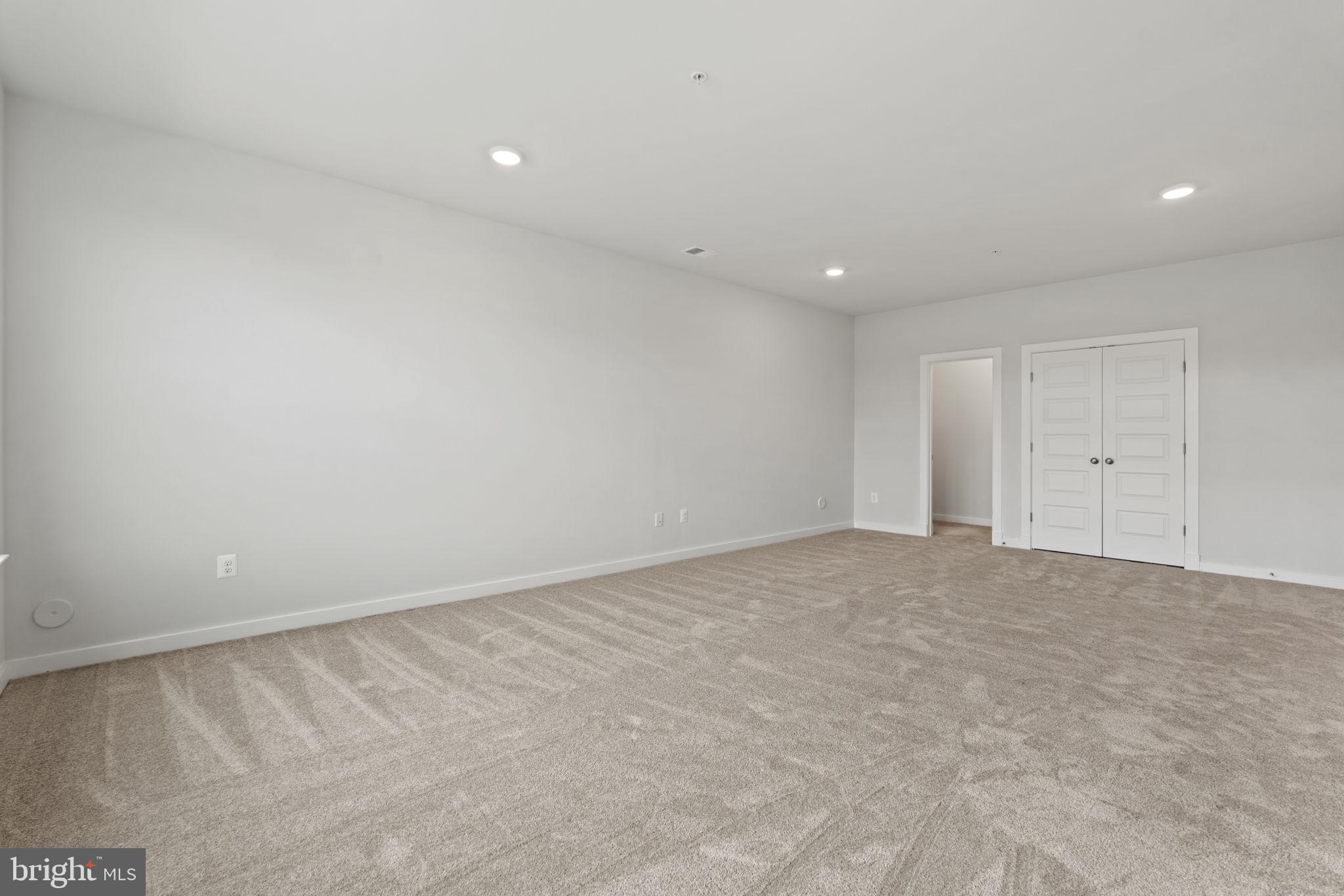 SOUTHLAKE - Residential