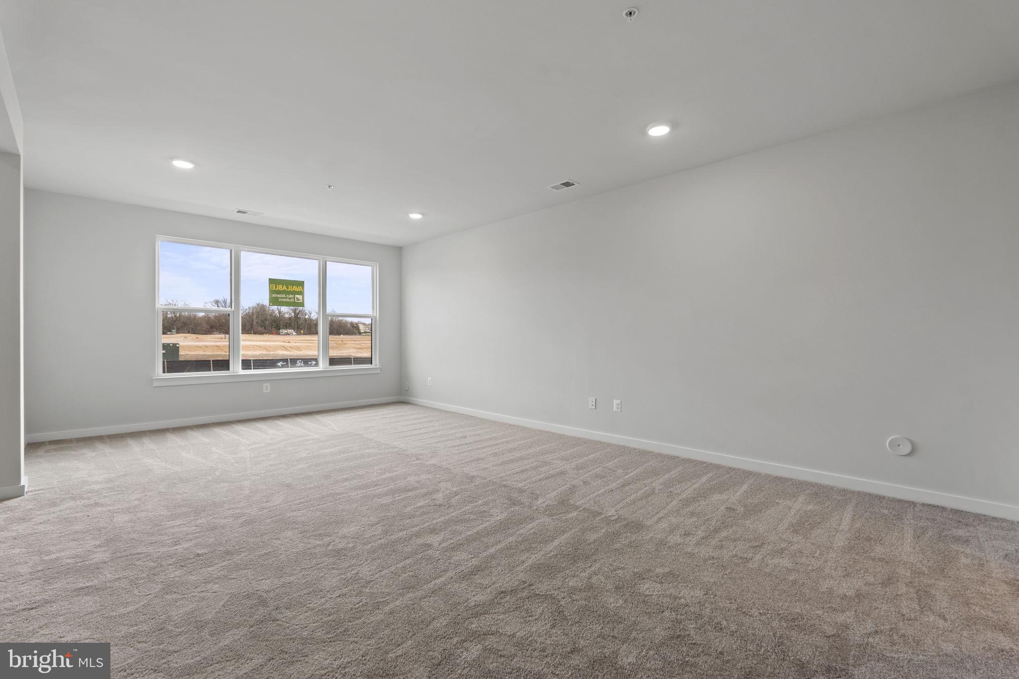 SOUTHLAKE - Residential