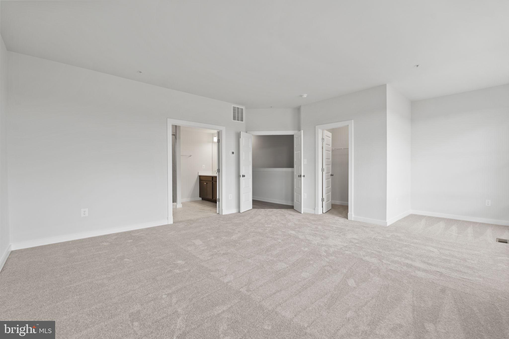 SOUTHLAKE - Residential