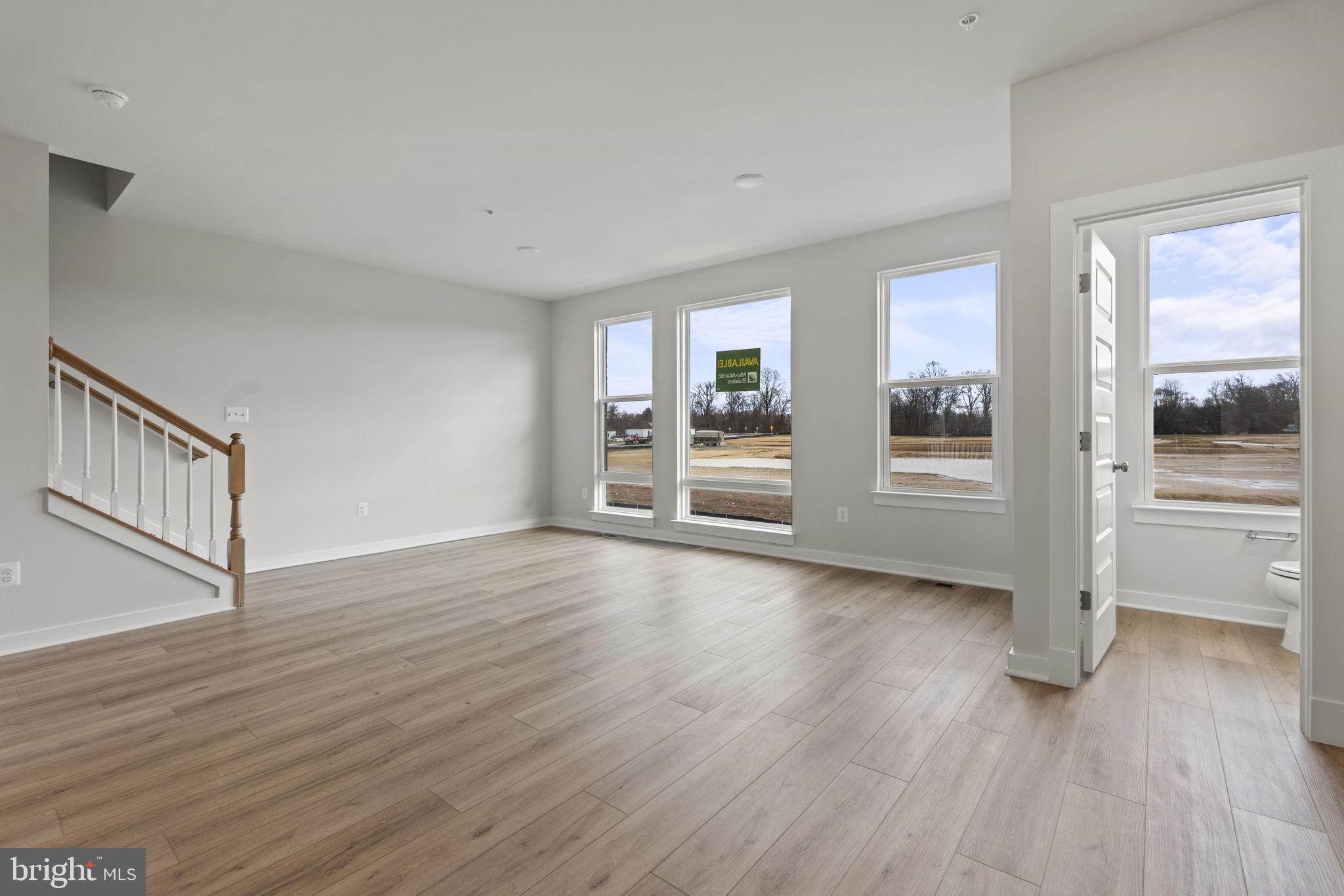 SOUTHLAKE - Residential