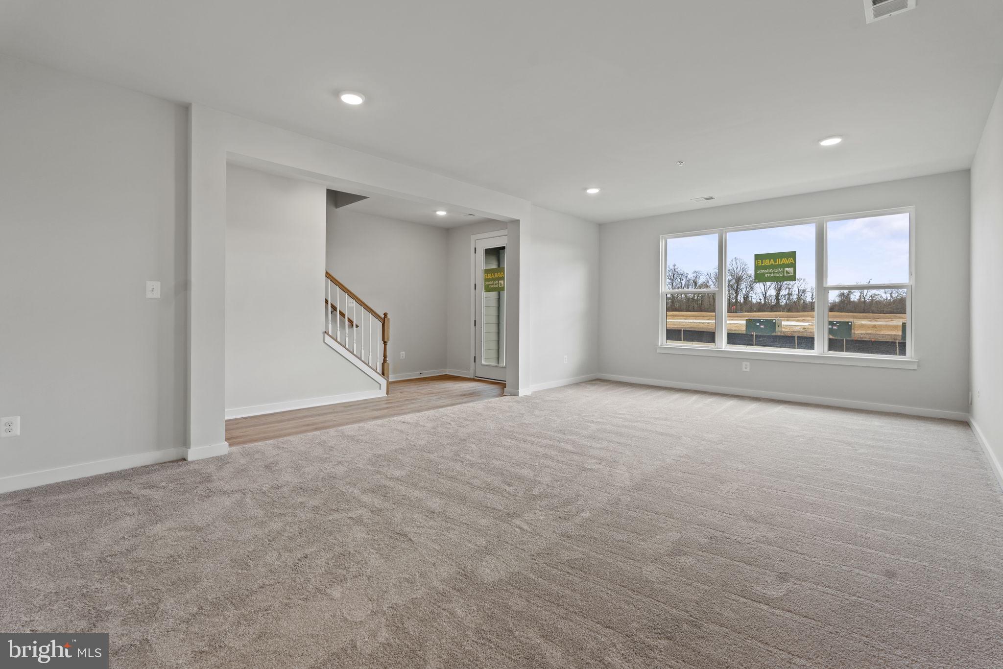 SOUTHLAKE - Residential