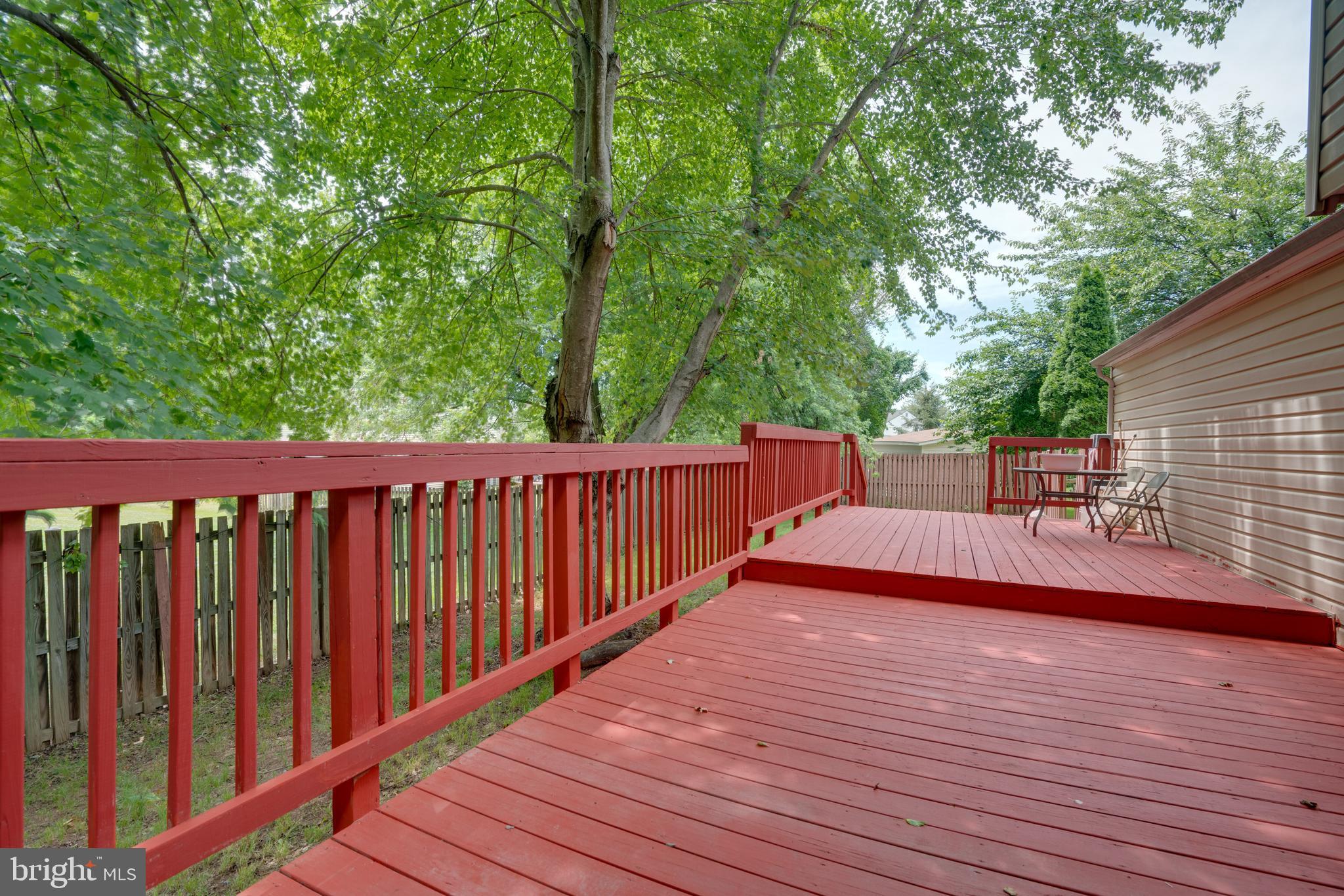 KINGSTON CHASE - Residential