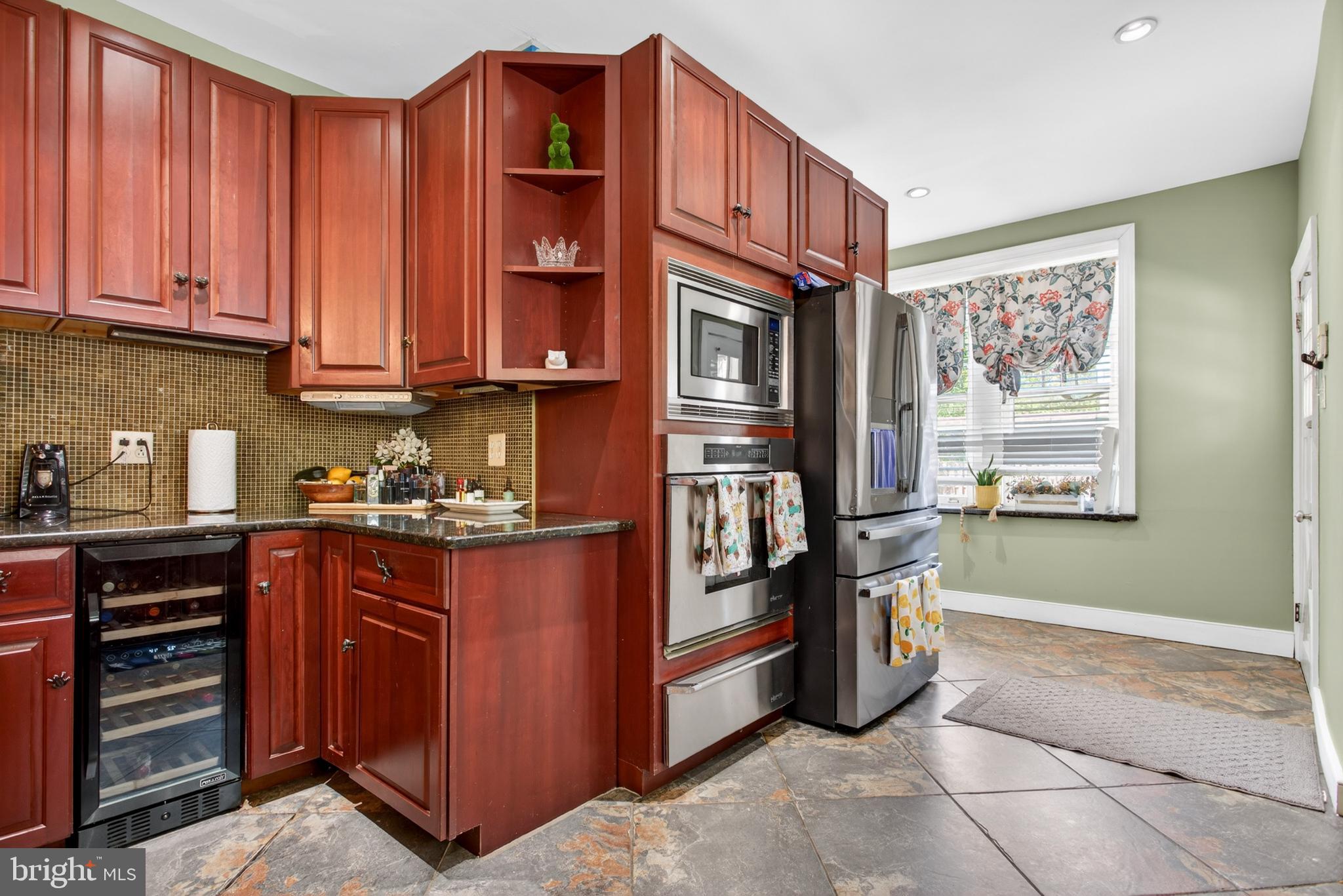 EAST OAK LANE - Residential
