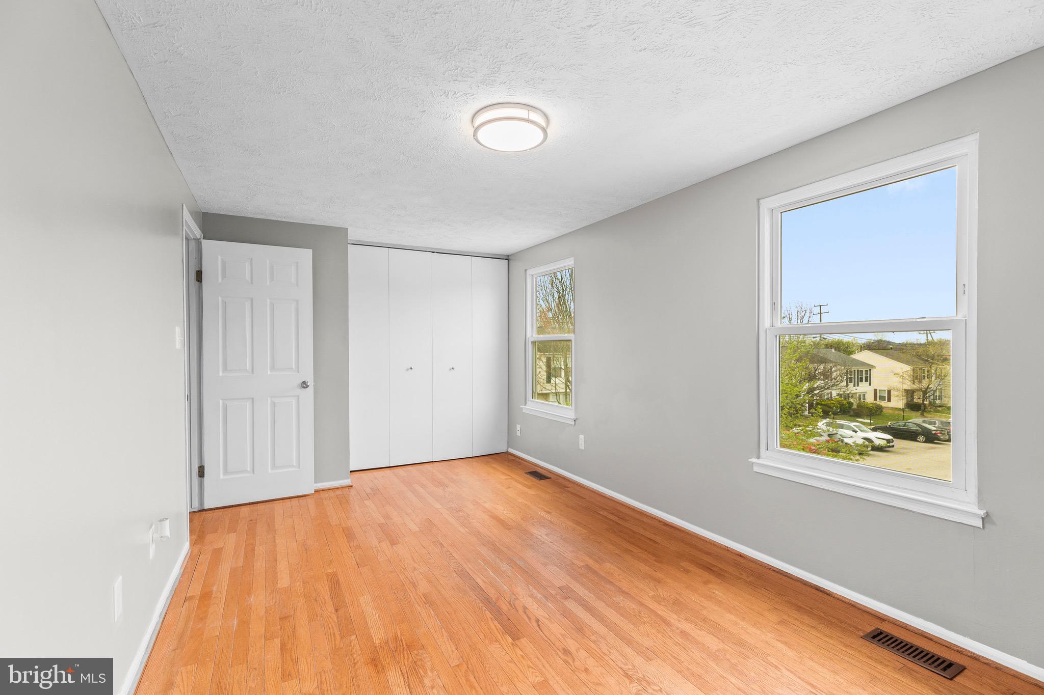 POHICK VILLAGE - Residential