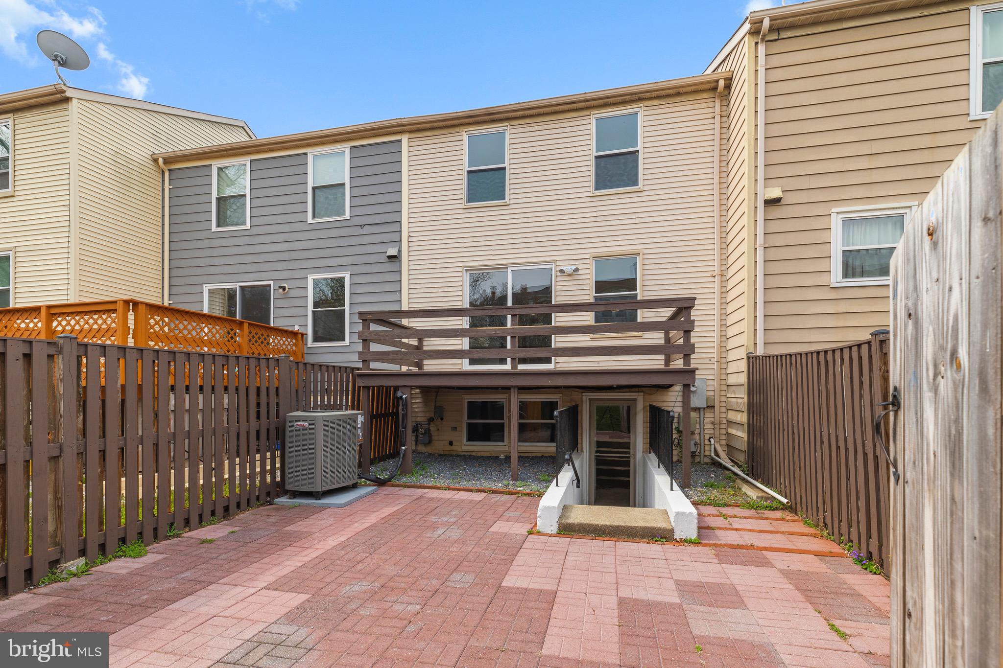 POHICK VILLAGE - Residential