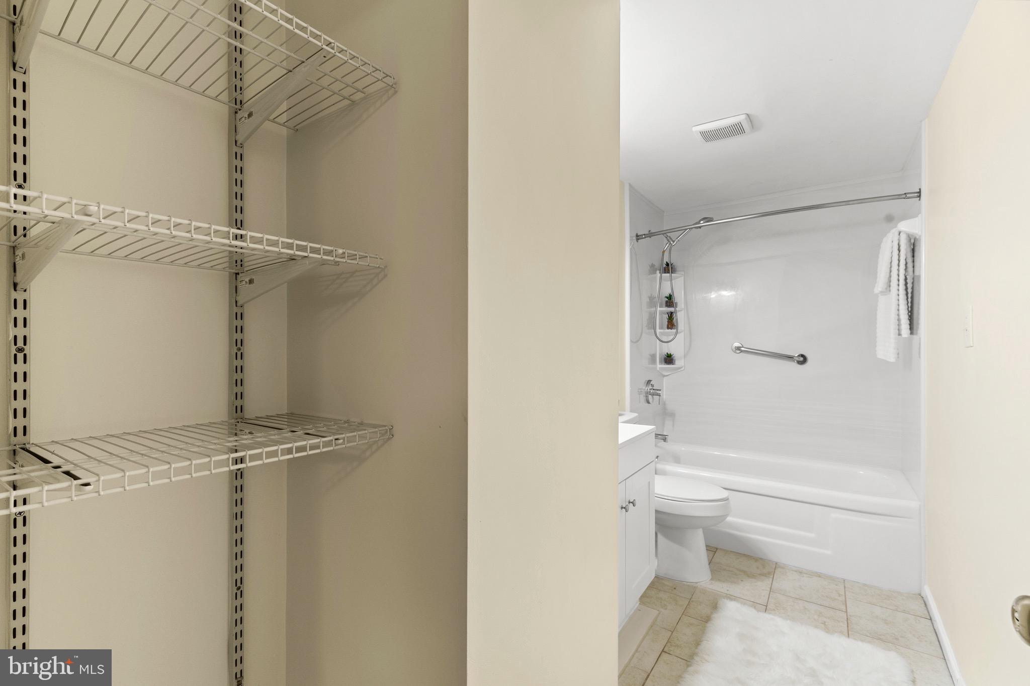 POHICK VILLAGE - Residential