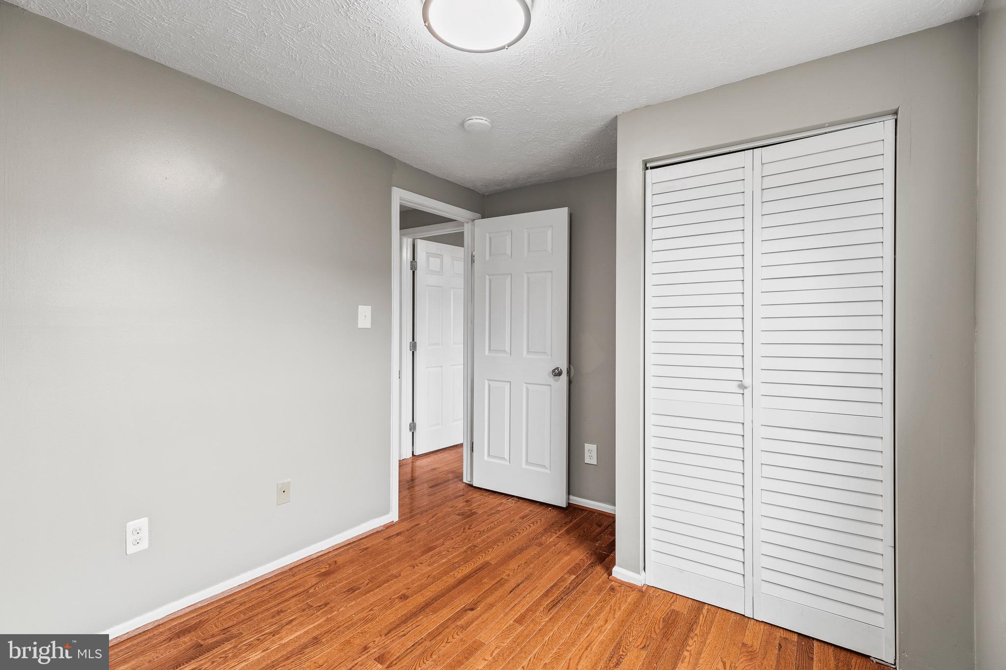 POHICK VILLAGE - Residential