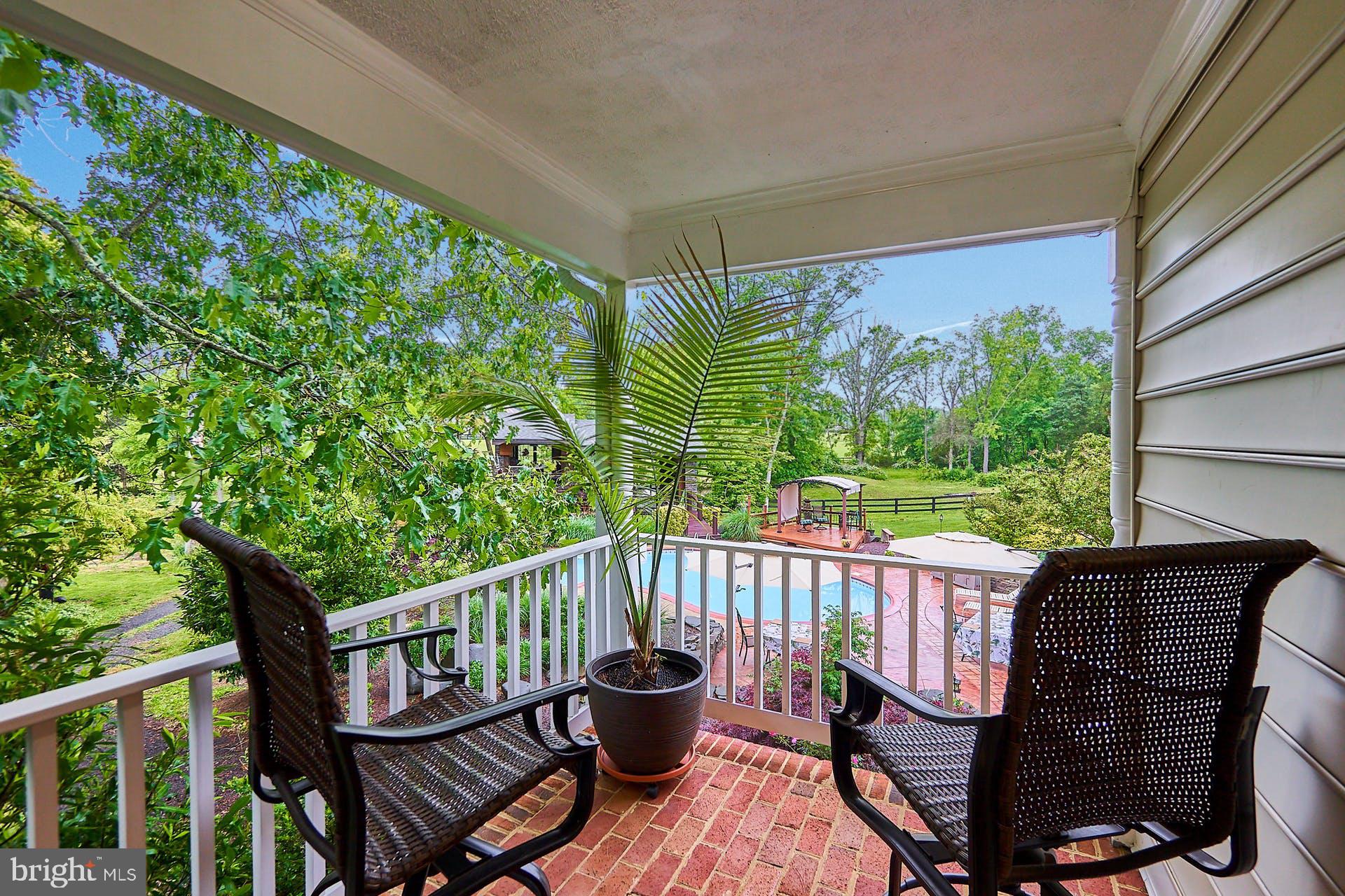 FALKLAND FARM - Residential