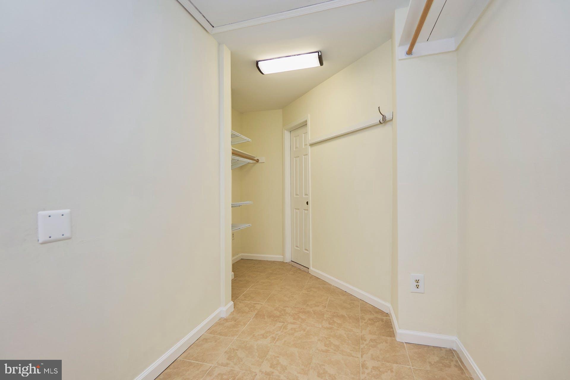 FALKLAND FARM - Residential