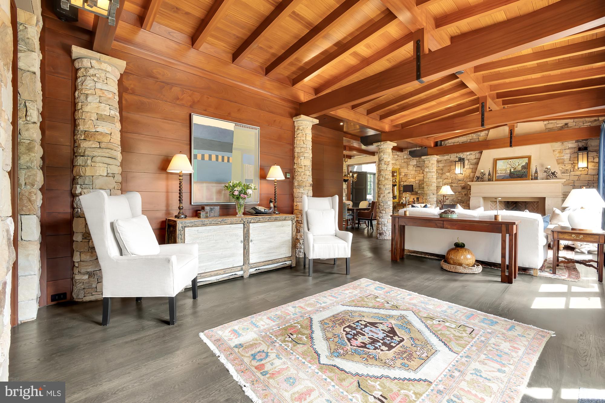 POTOMAC OUTSIDE - Residential