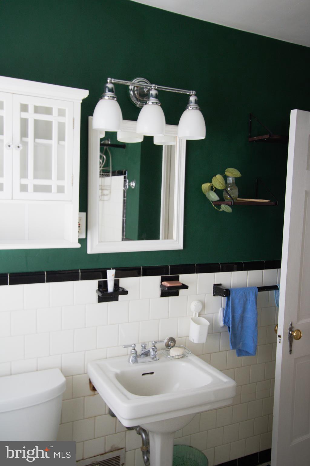 ACADEMY HEIGHTS - Residential