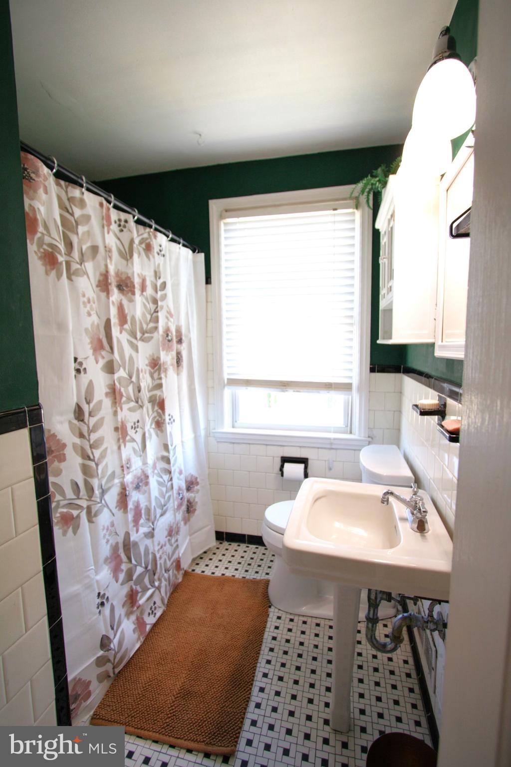 ACADEMY HEIGHTS - Residential