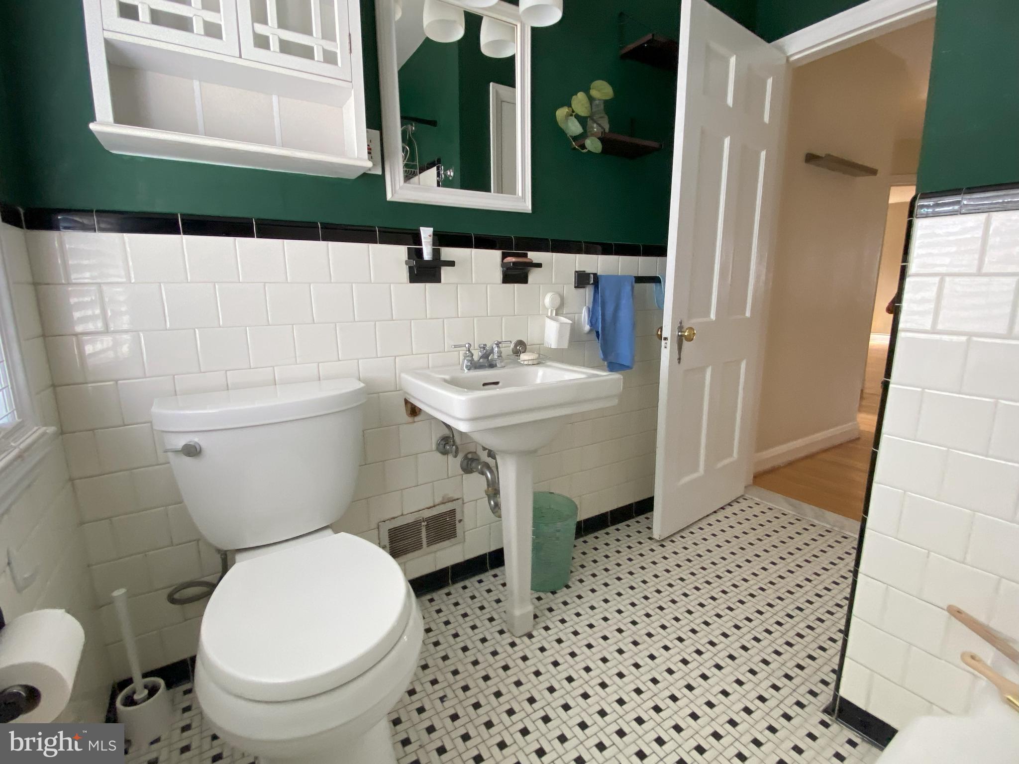 ACADEMY HEIGHTS - Residential