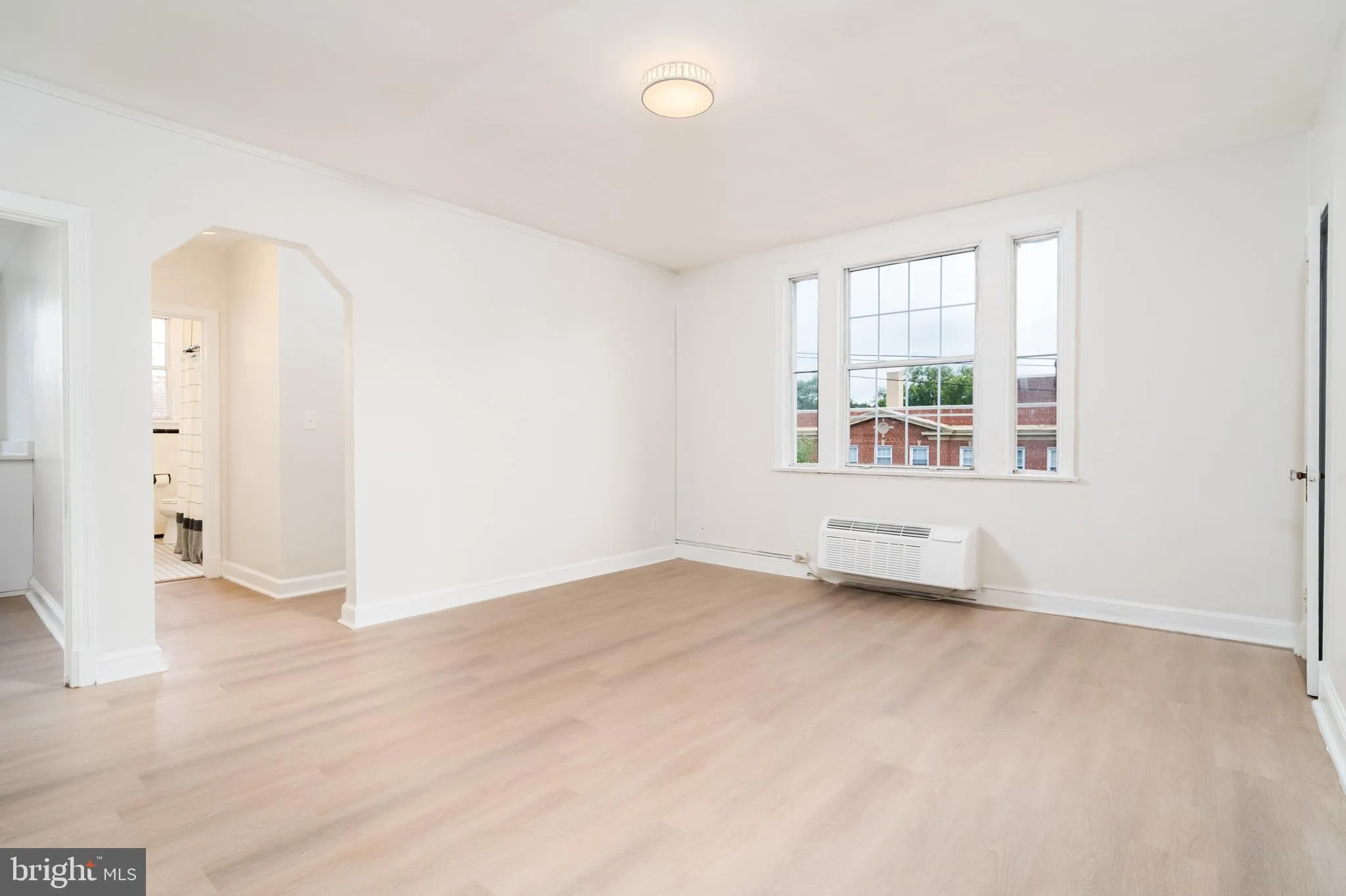 Washington, District Of Columbia 20011, United States, 1 Bedroom Bedrooms, ,1 BathroomBathrooms,Residential,Active,176185