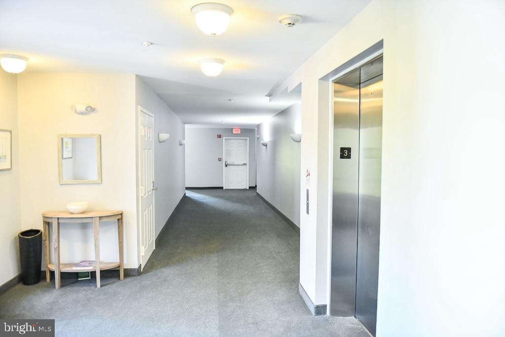 Photo of 934 Bay Ridge Avenue #308, ANNAPOLIS, MD 21403 (MLS # MDAA2128604)