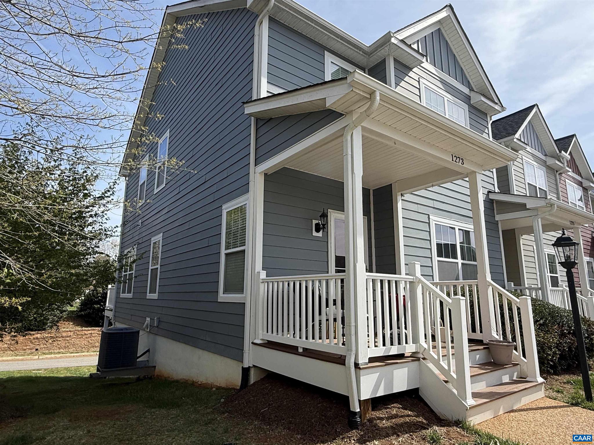 1273 HADEN PL